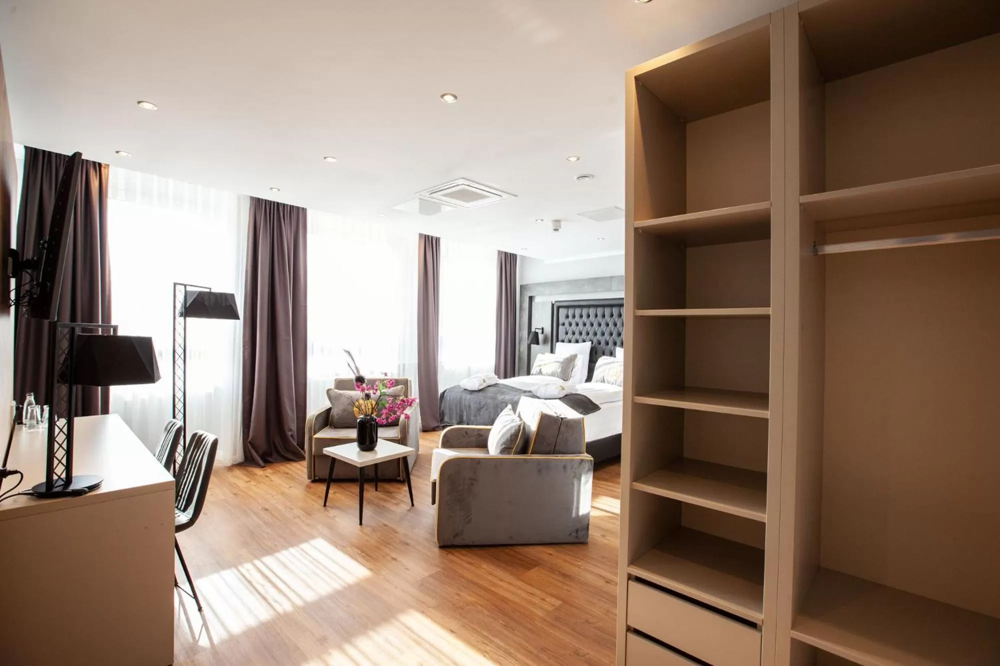 Seating area in DORMERO Hotel Bremen