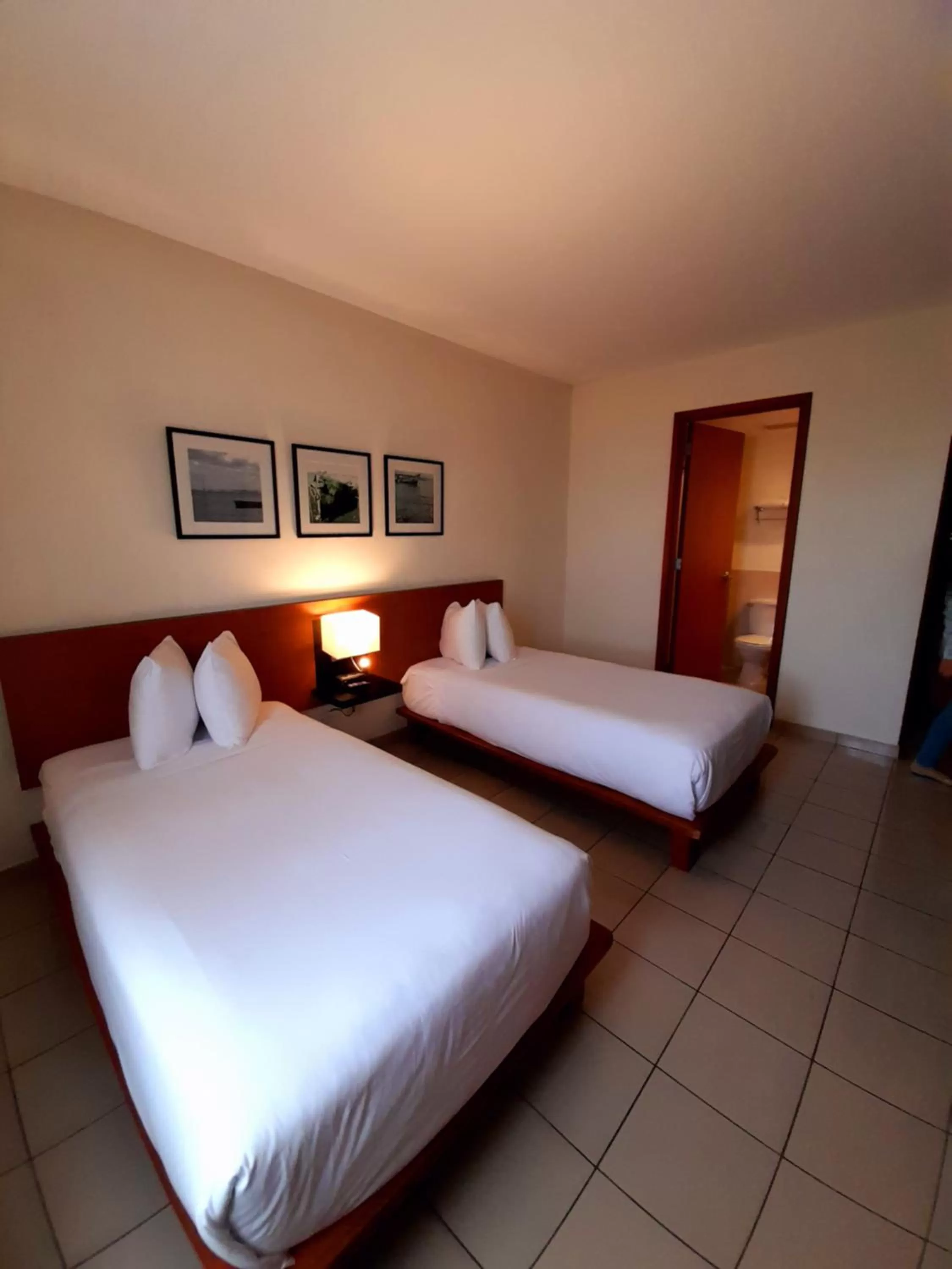 Bed in Comfort Inn Real La Union