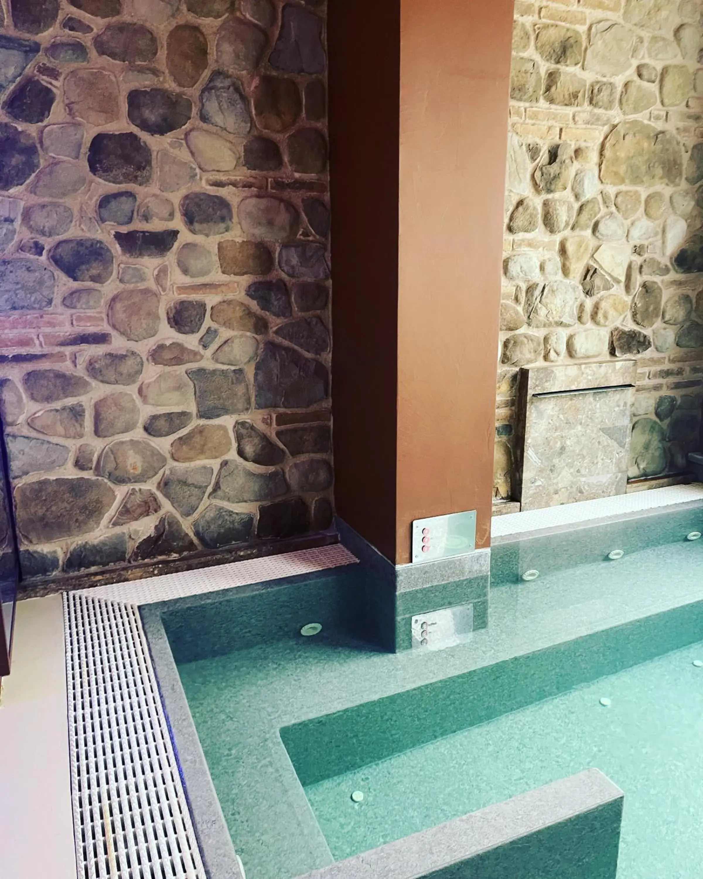 Hot Tub, Swimming Pool in Modus Aquae