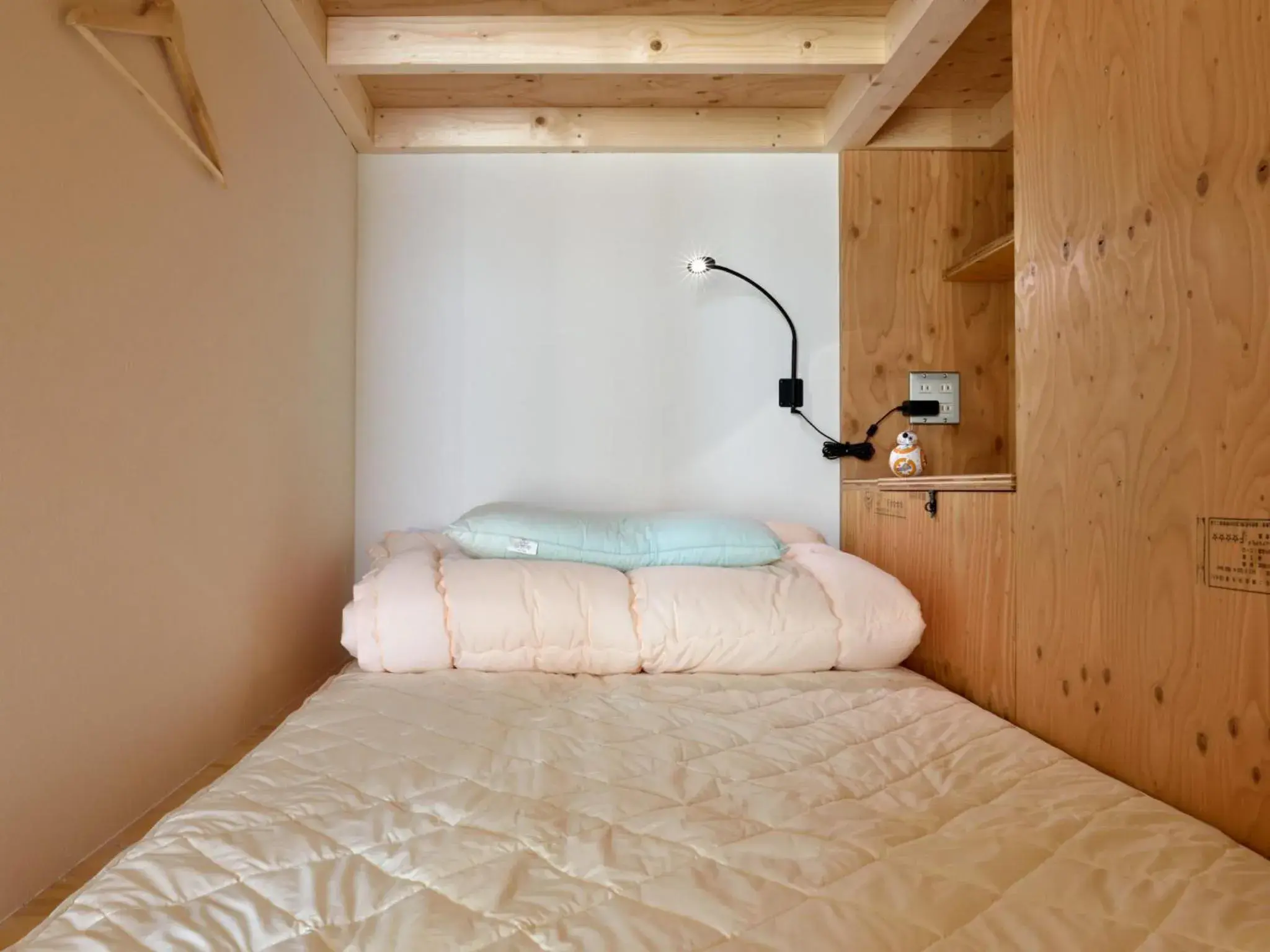 Photo of the whole room, Bed in Hostel Mitsuwaya Osaka Photo of the whole room, Bed in Hostel Mitsuwaya Osaka