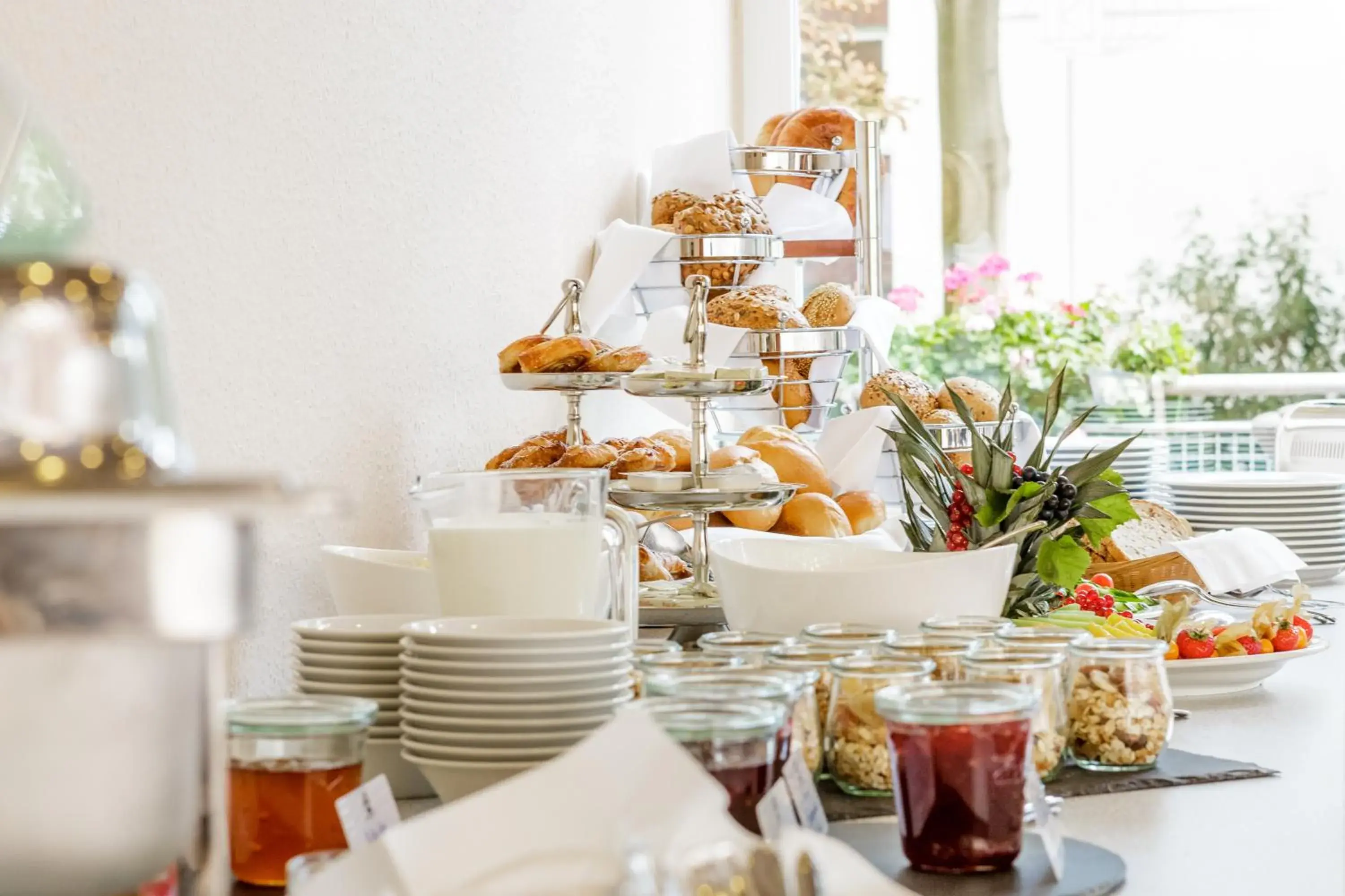 Buffet breakfast in MesseHotel Köln-Deutz Buffet breakfast in MesseHotel Köln-Deutz