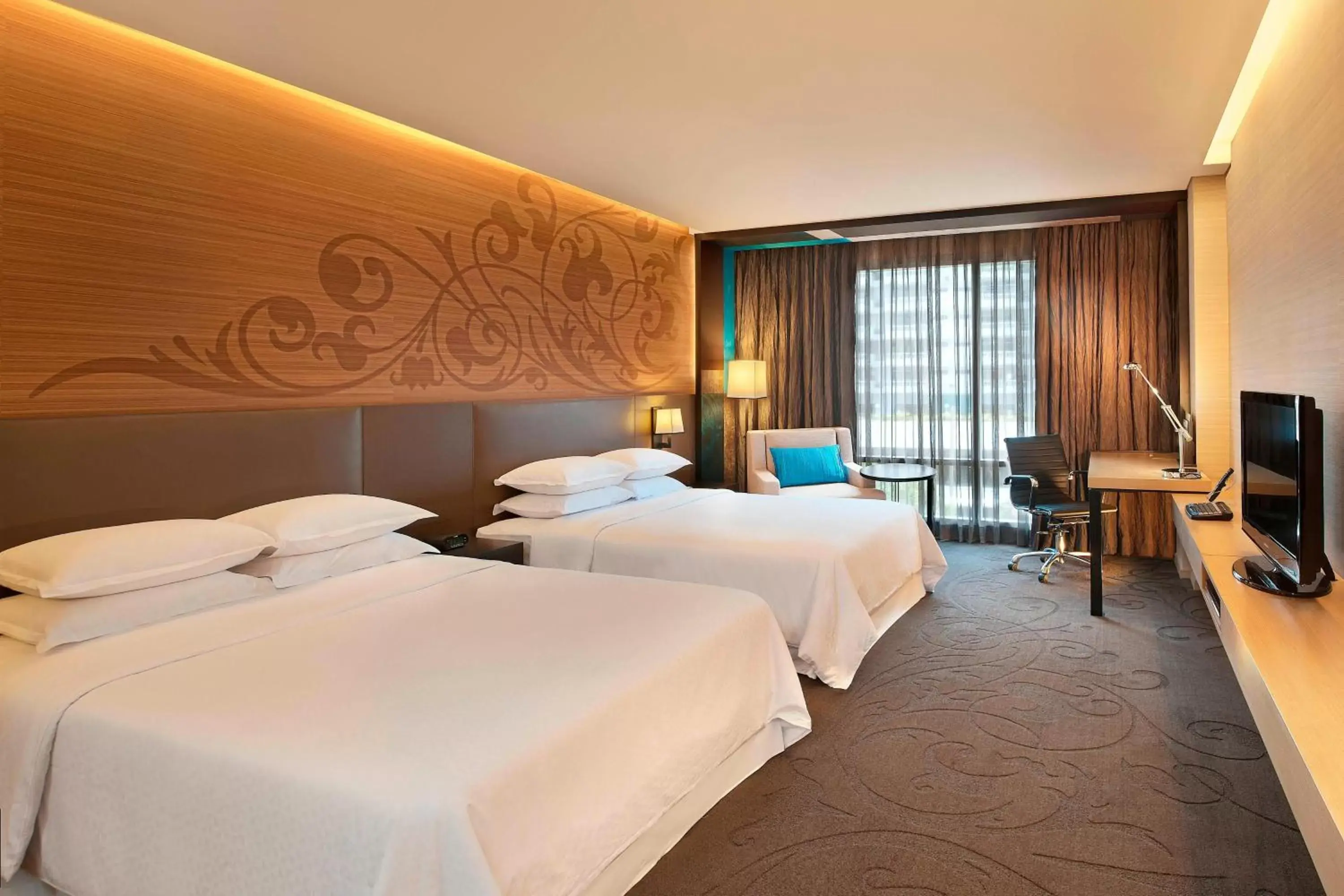 Photo of the whole room, Bed in Four Points by Sheraton Bangkok, Sukhumvit 15