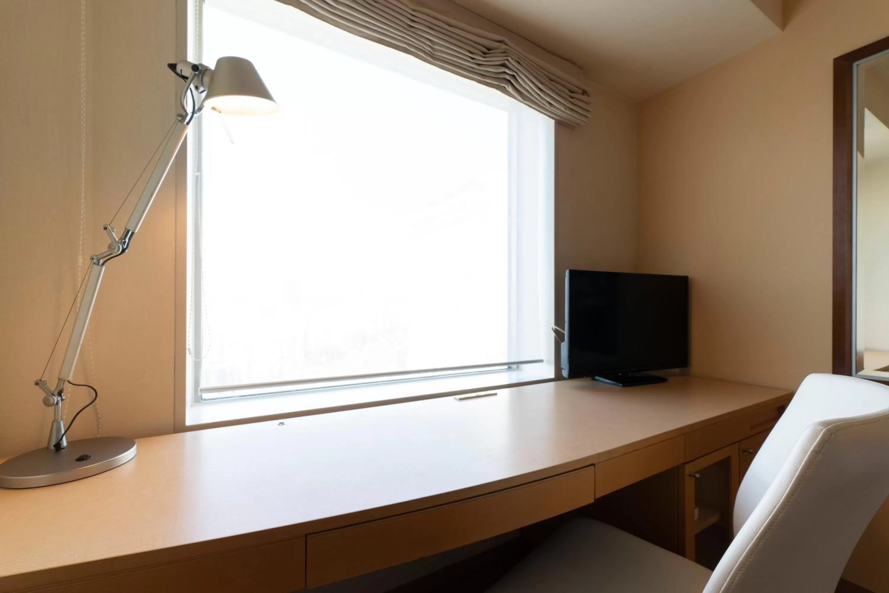 Photo of the whole room in Hotel Associa Toyohashi