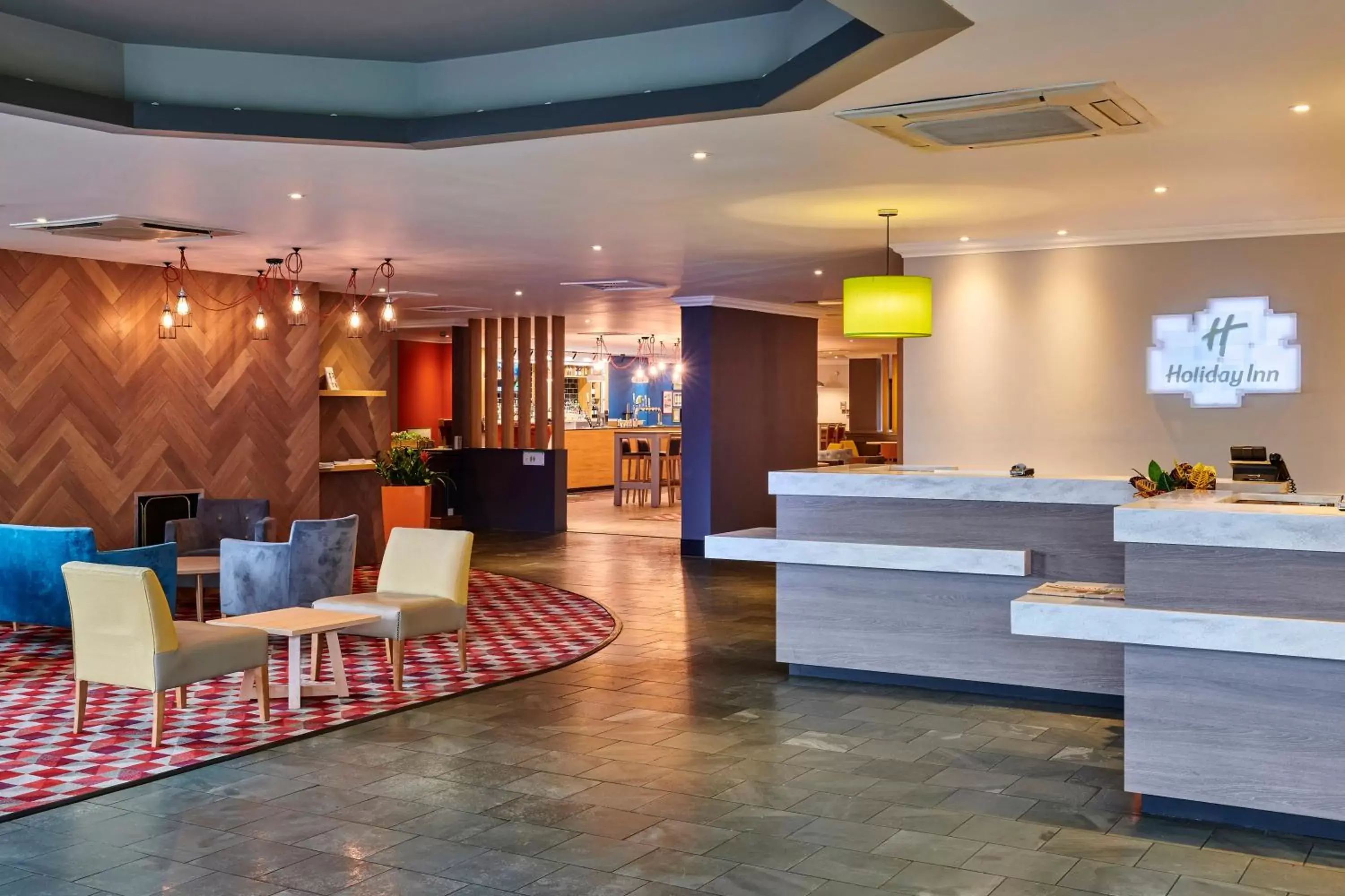 Property building, Lobby/Reception in Holiday Inn Leeds Garforth, an IHG Hotel