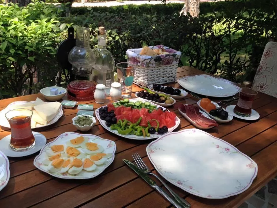 Breakfast in Pekcan Otel