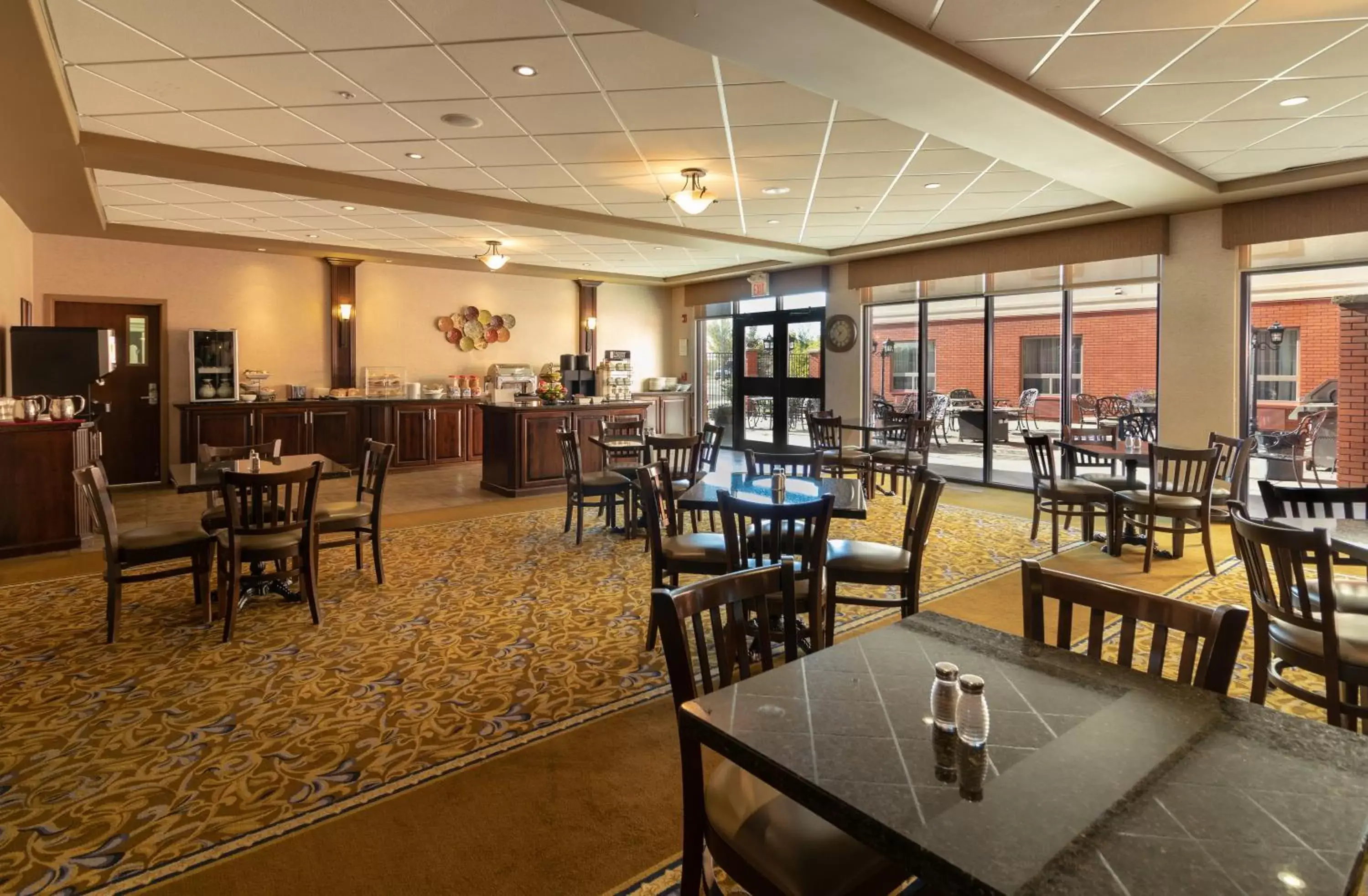 Breakfast, Restaurant/Places to Eat in The Kanata Fort Saskatchewan