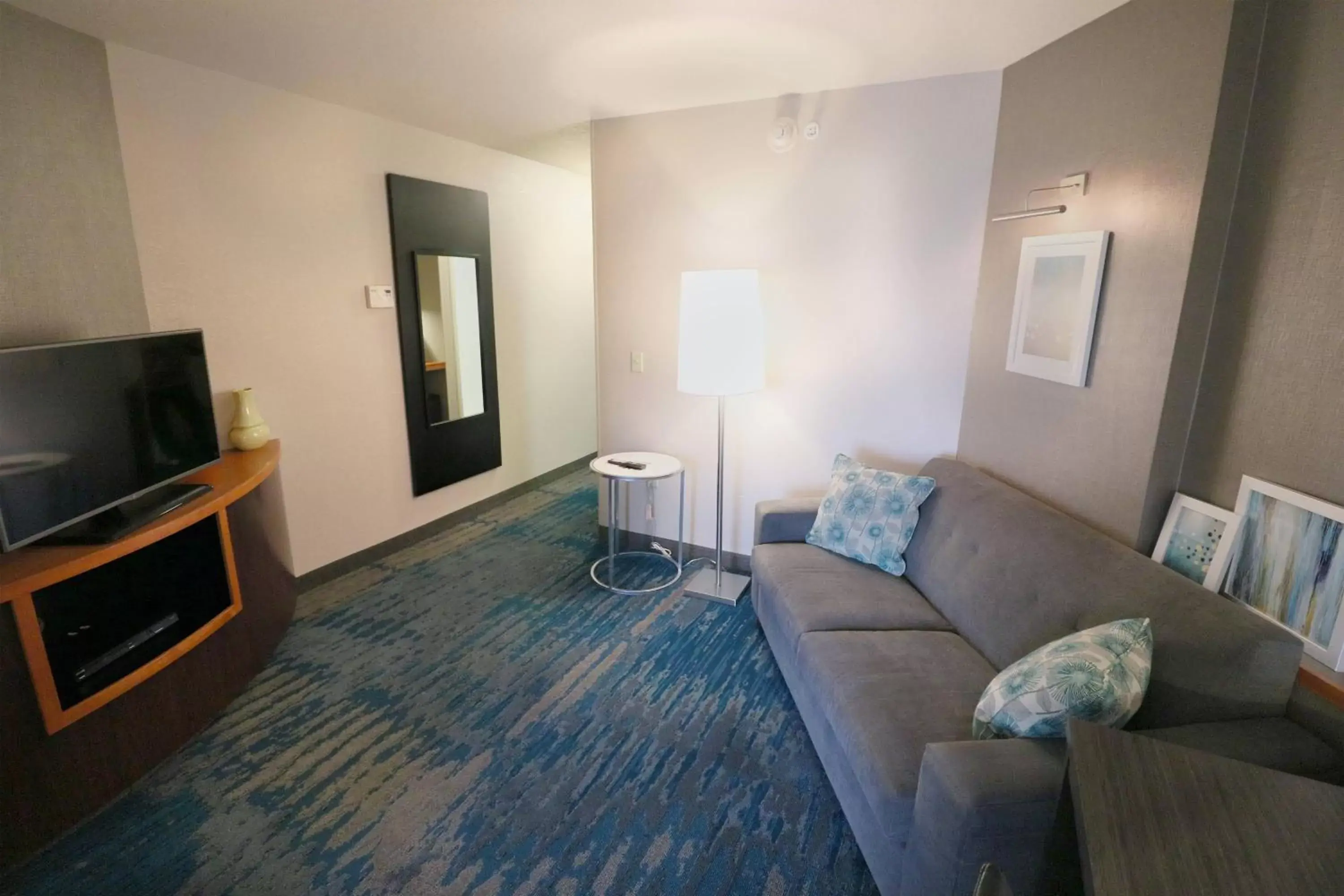 Living room, Seating Area in Fairfield Inn & Suites Des Moines Airport