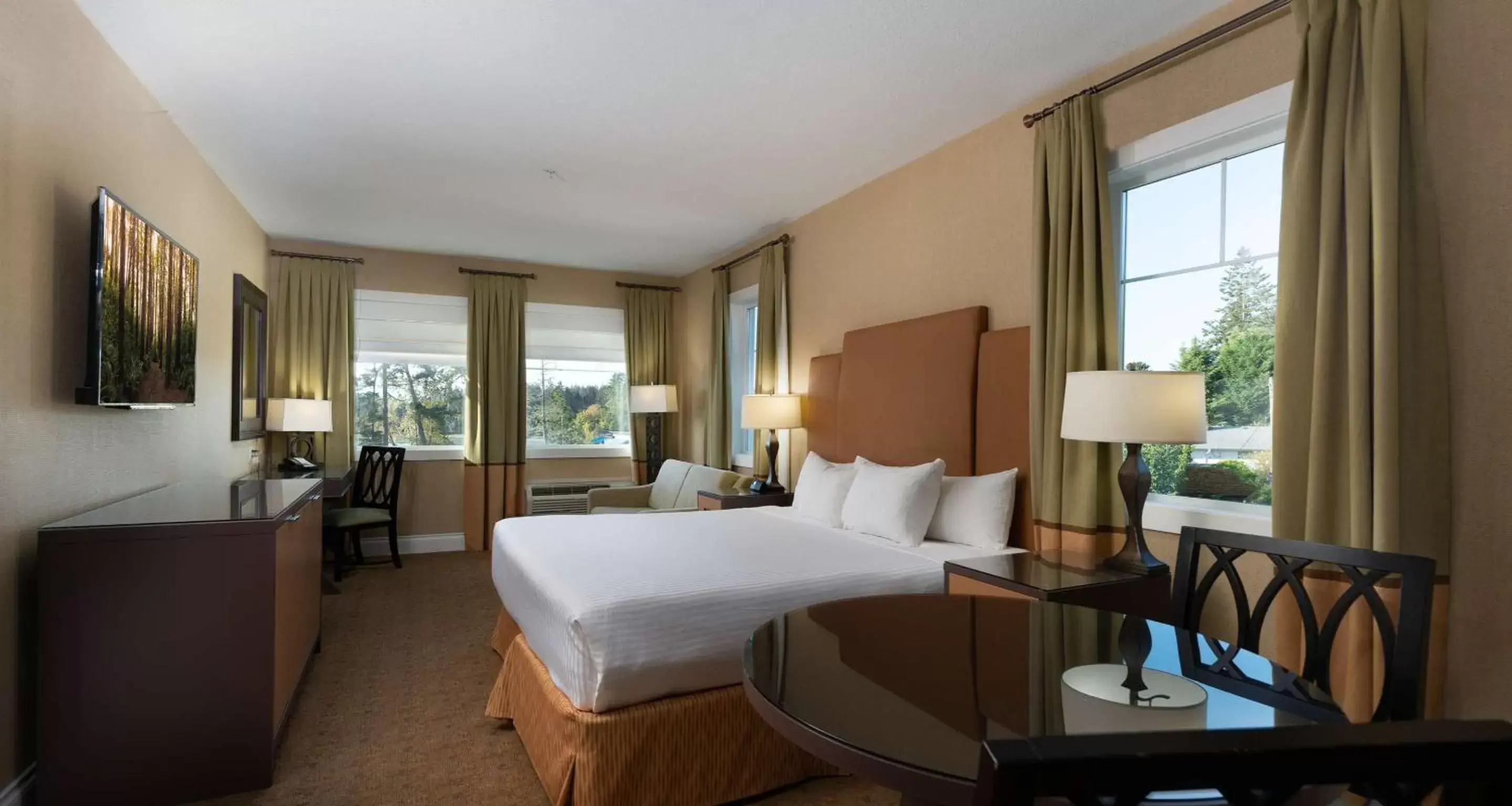 Bedroom in Prestige Oceanfront Resort, WorldHotels Luxury