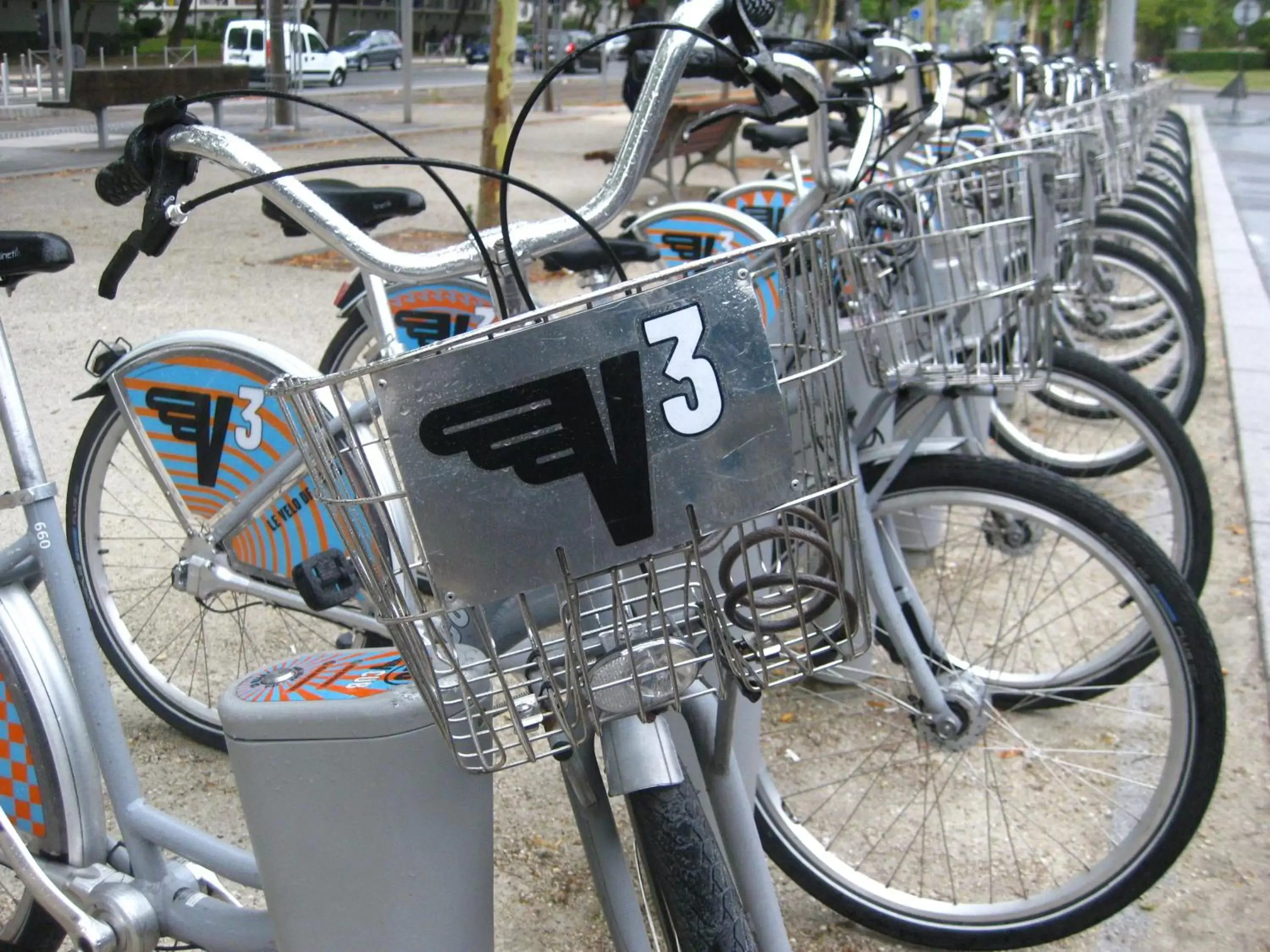 Cycling, Other Activities in Chambres d'hôtes du Parc Bordelais