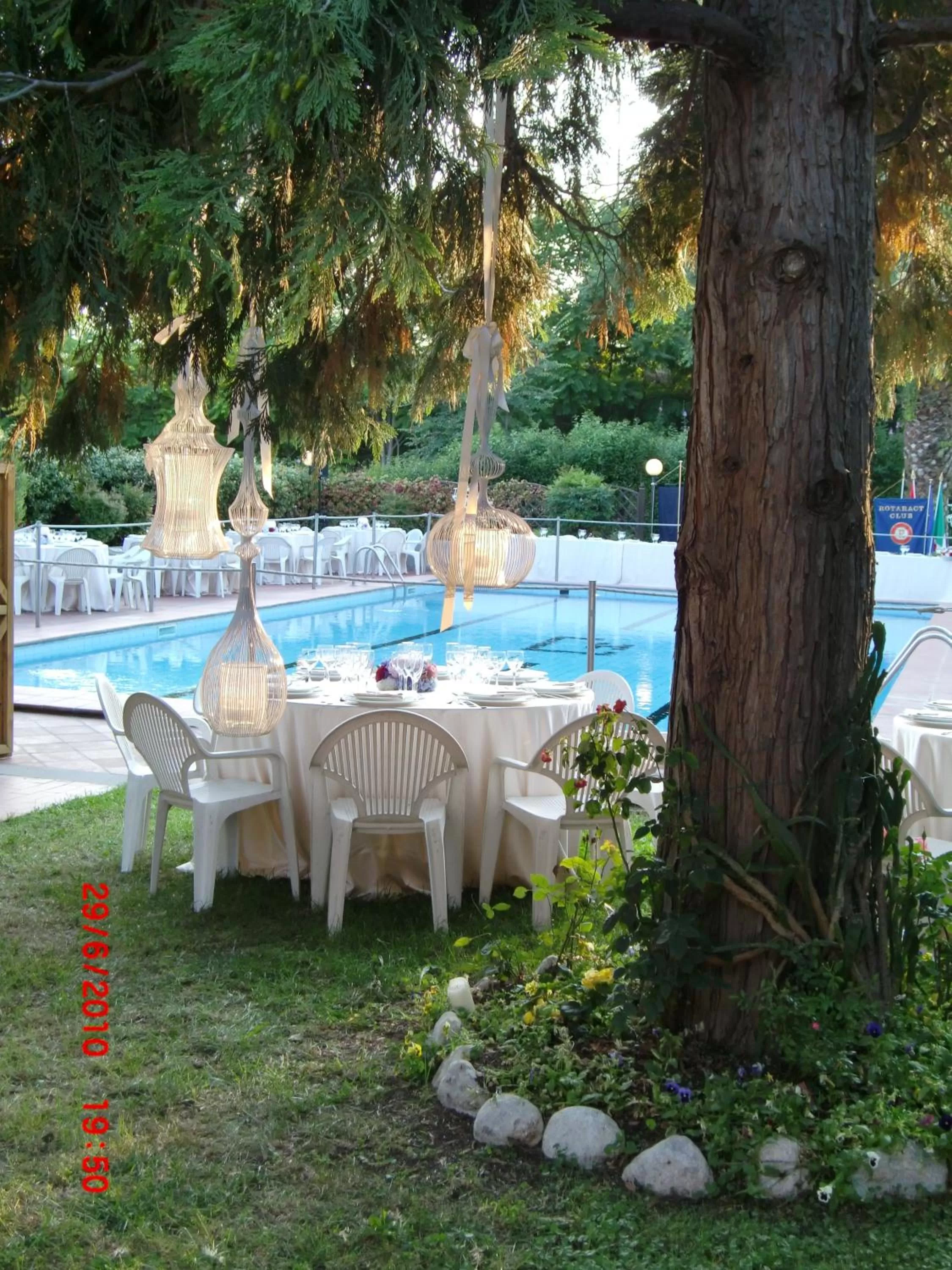 Swimming pool in Hotel Garden Terni