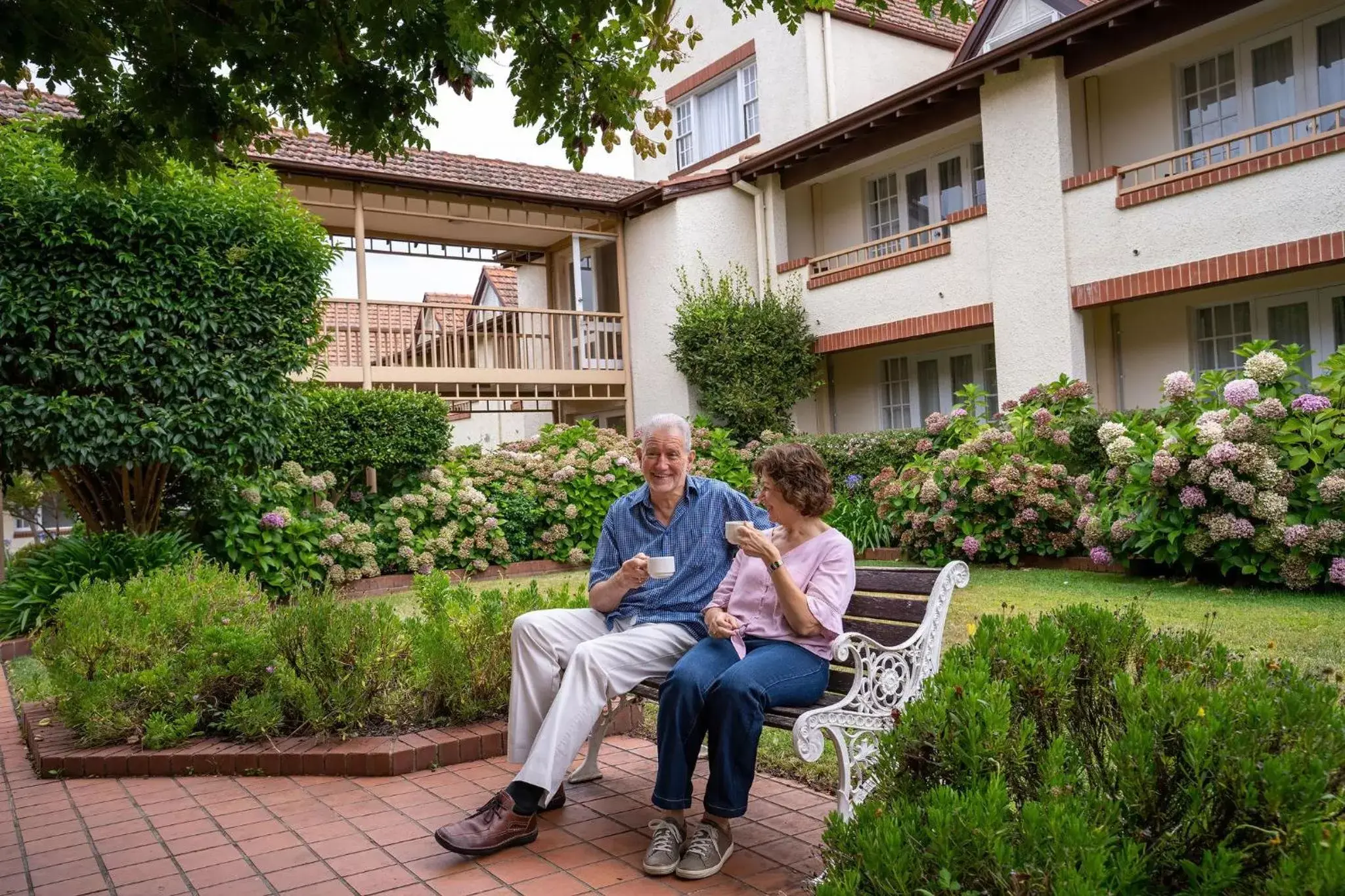 Garden, Guests in Mercure Canberra