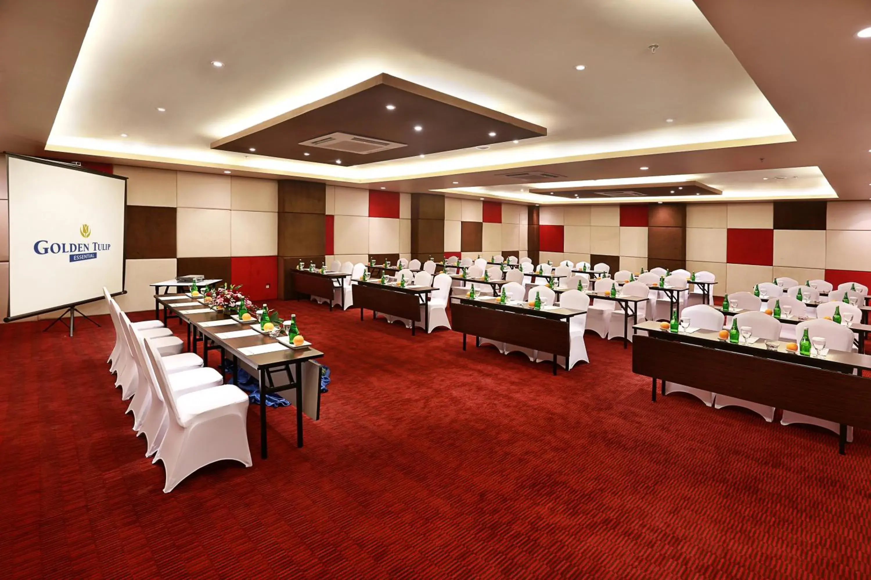 Business facilities in Golden Tulip Essential Denpasar Hotel