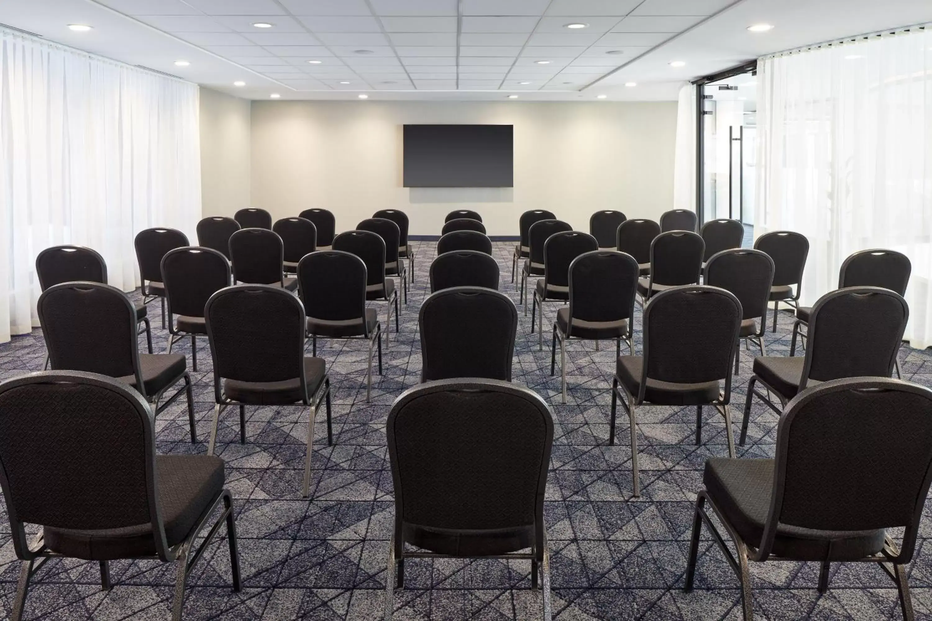 Meeting/conference room in Residence Inn by Marriott Montreal Midtown