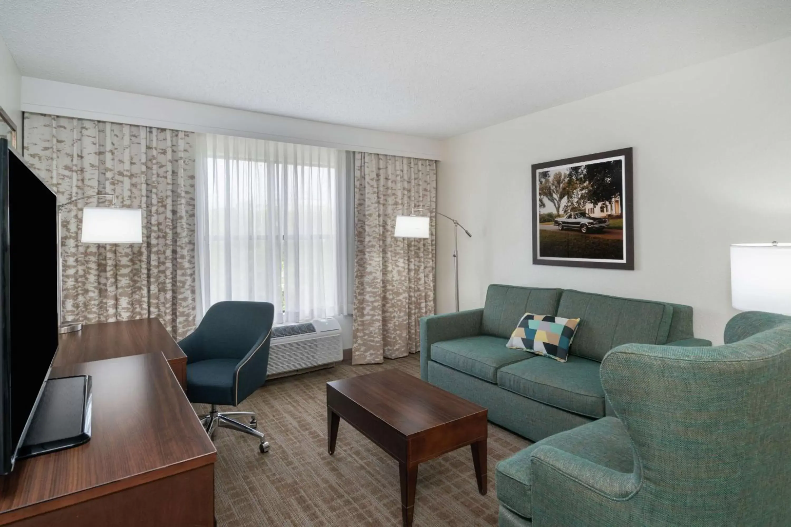 Bedroom, Seating Area in Hampton Inn & Suites Nashville Franklin