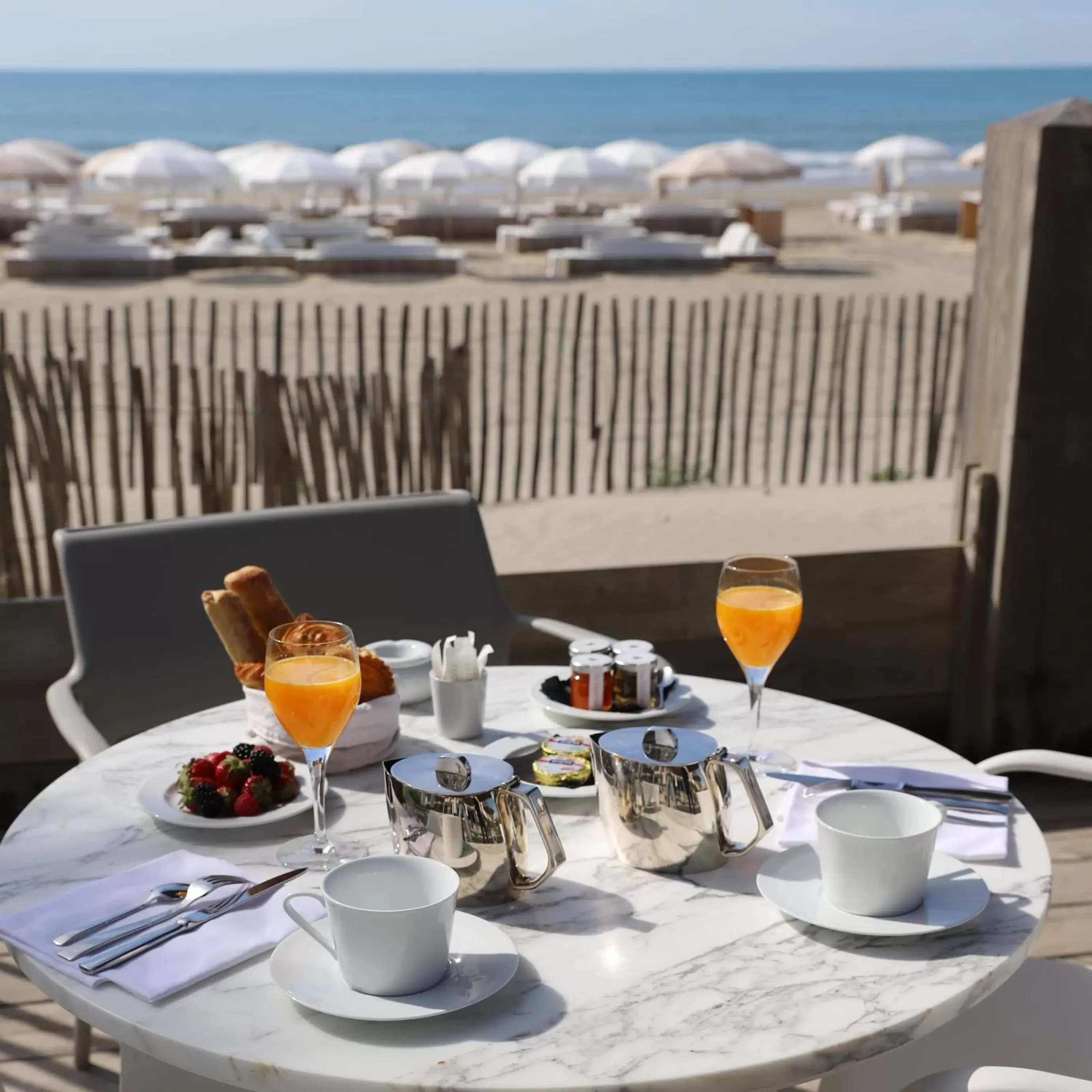 Buffet breakfast, Breakfast in Hôtel Plage Palace & Spa