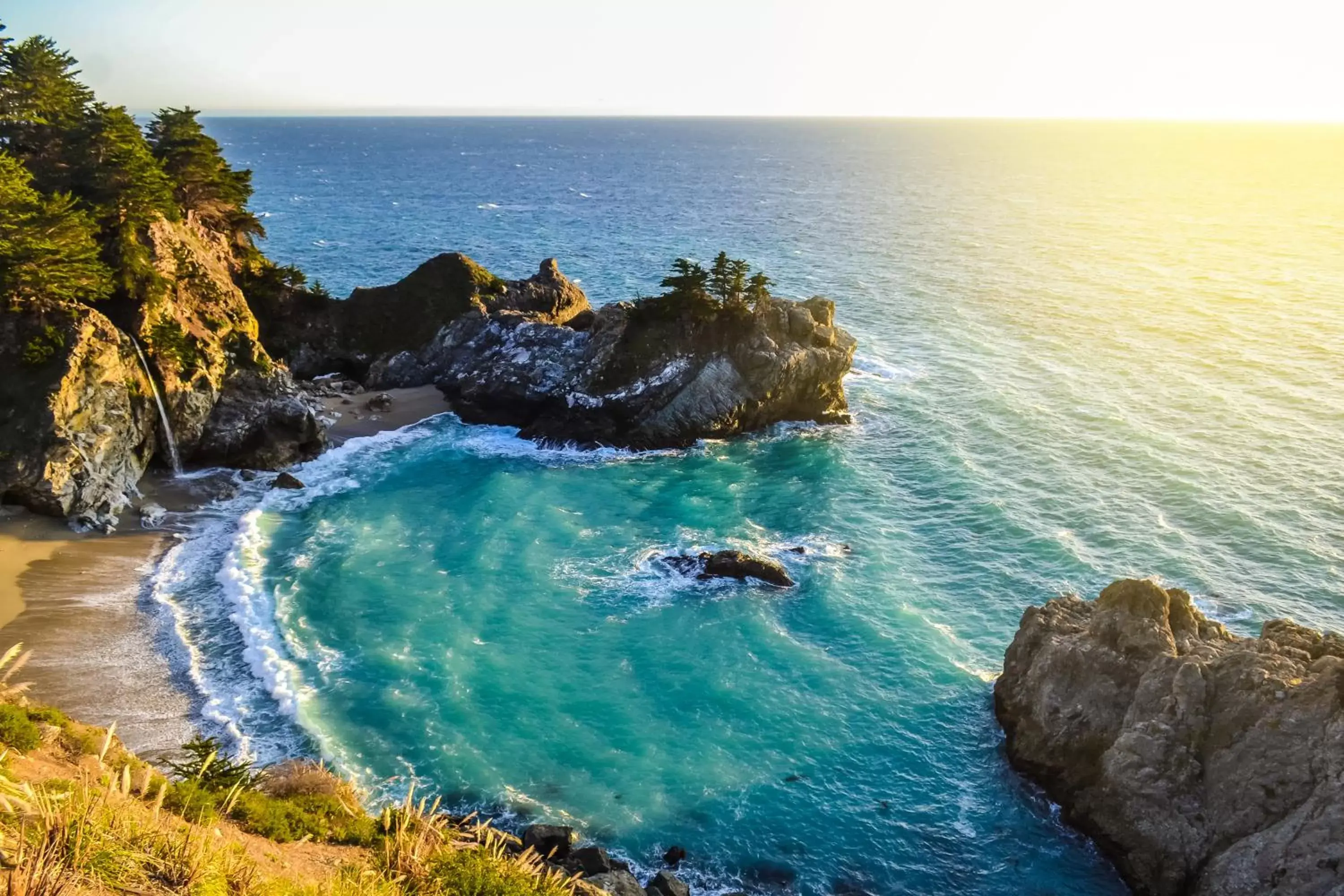 Sea view in Omeo Suites Glass Beach