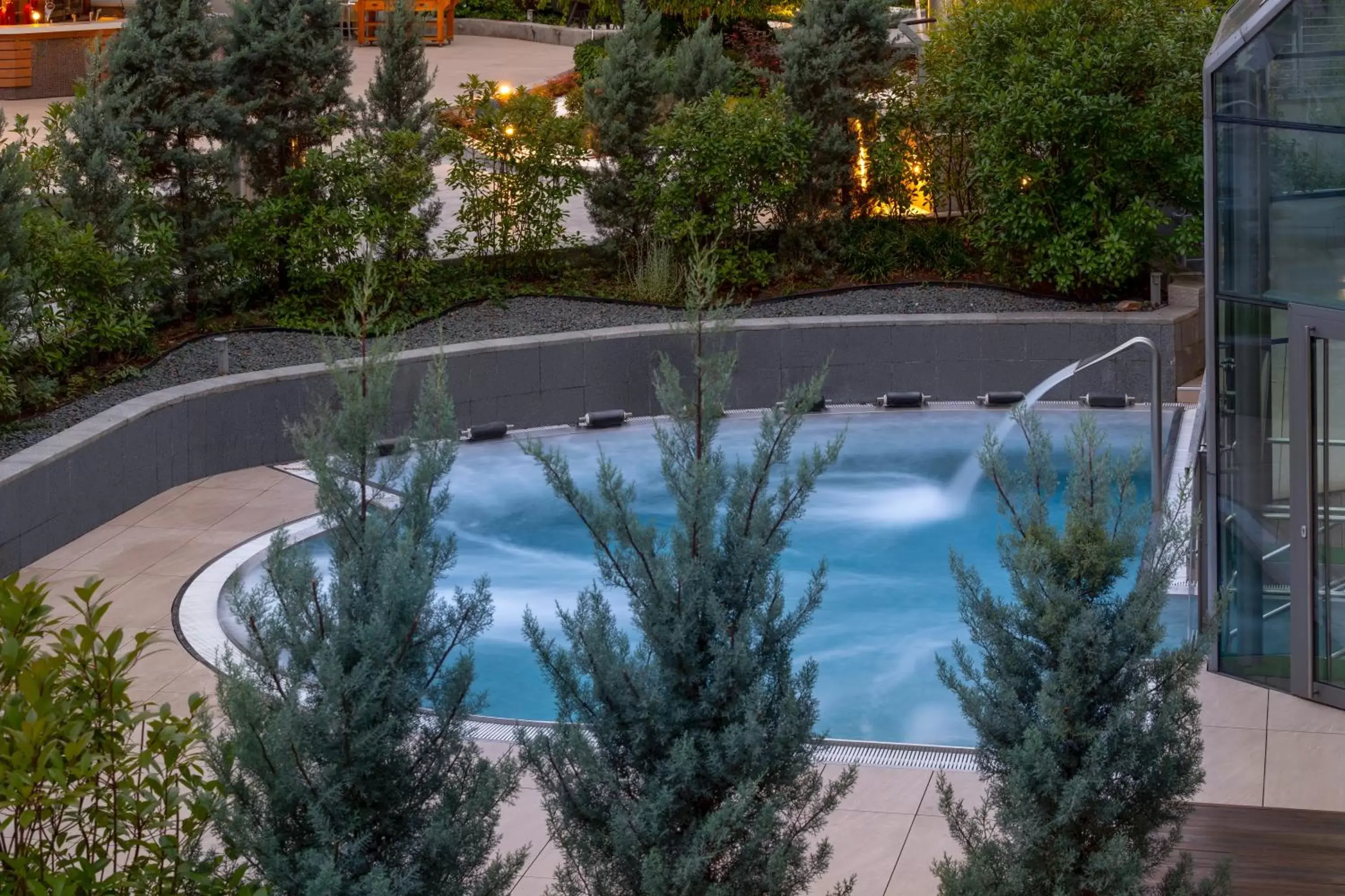 Hot Tub, Swimming Pool in Radisson Blu Hotel Bucharest