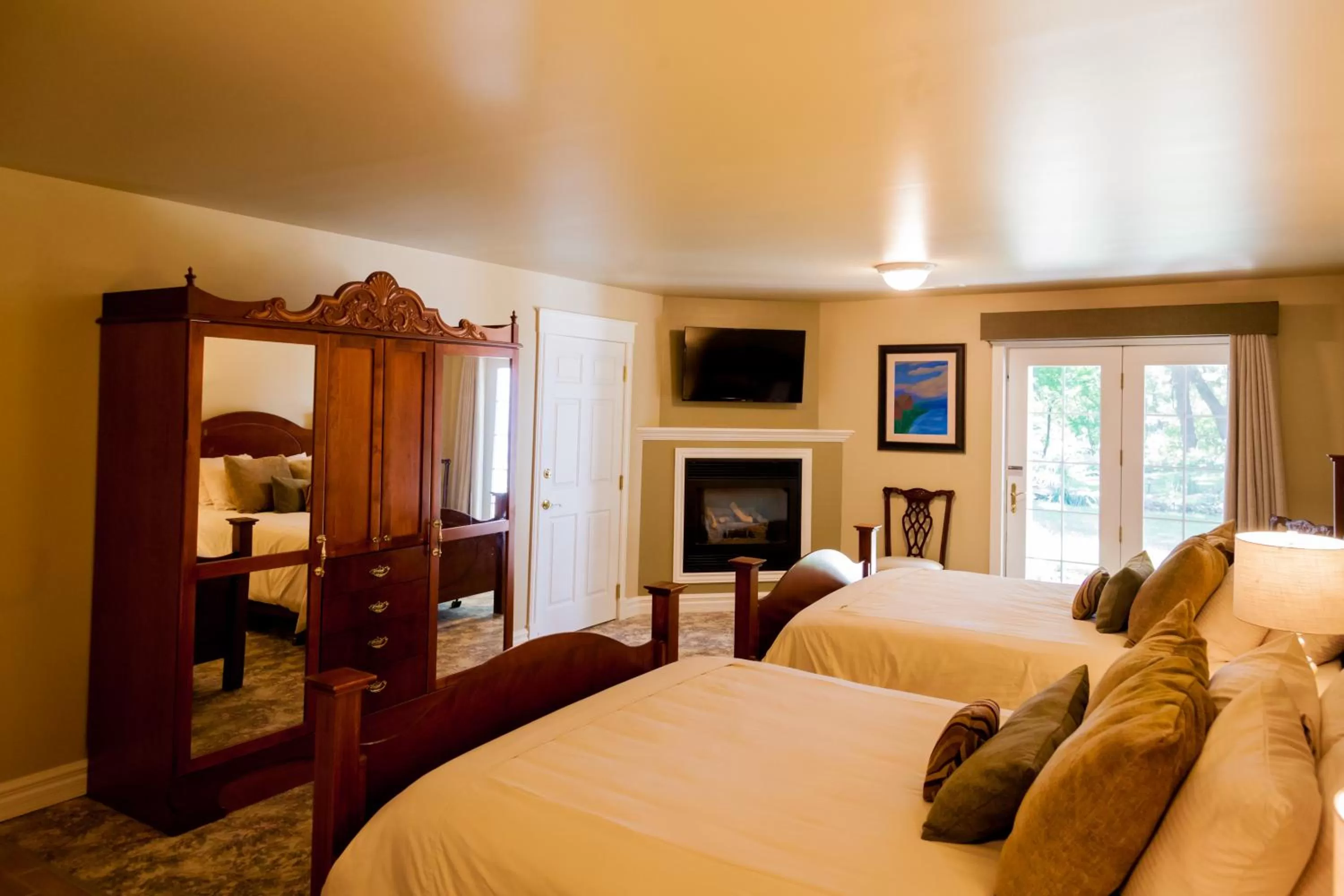 Photo of the whole room in The Oakwood Inn