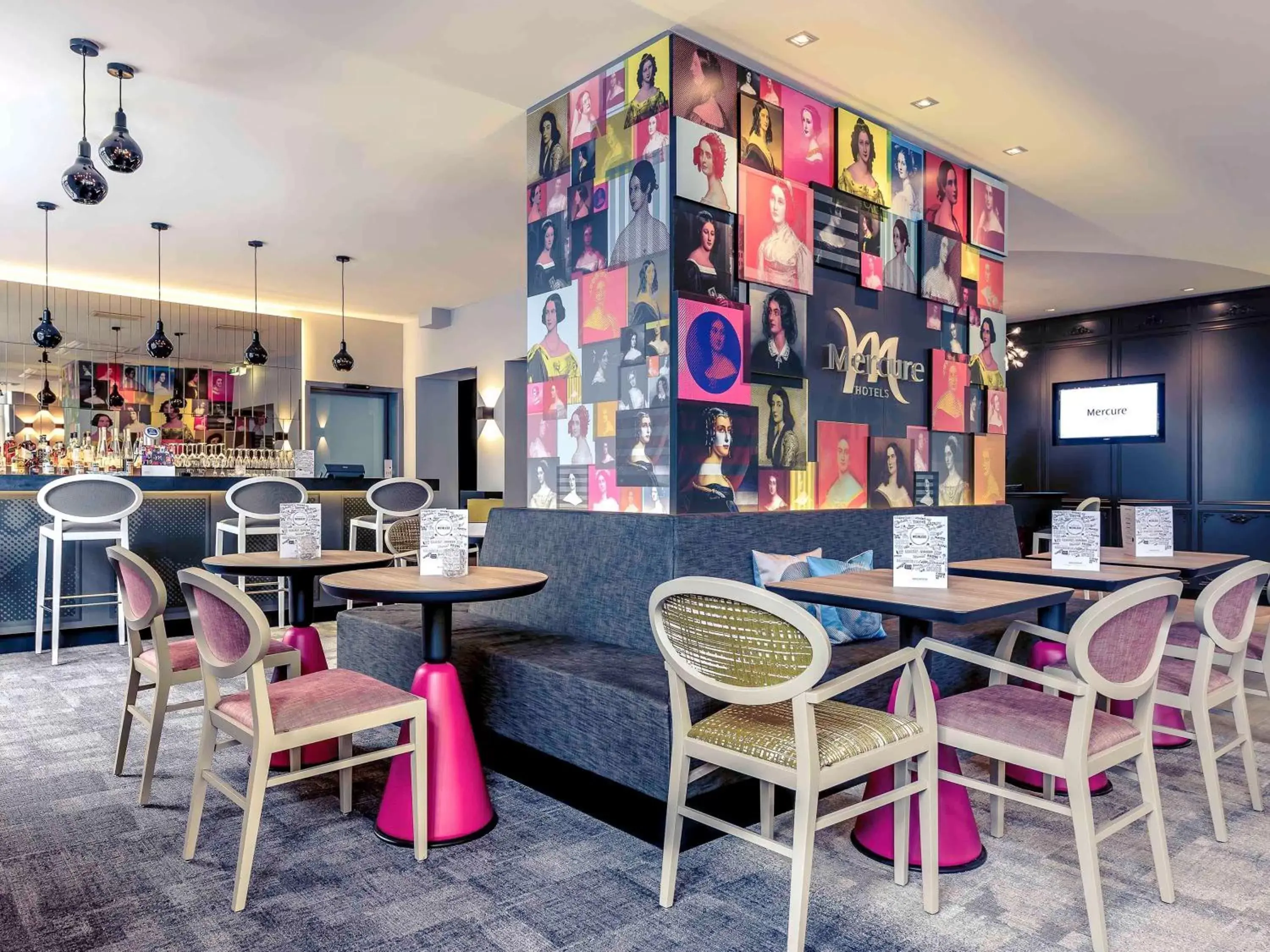 Lounge or bar, Restaurant/Places to Eat in Mercure München am Olympiapark