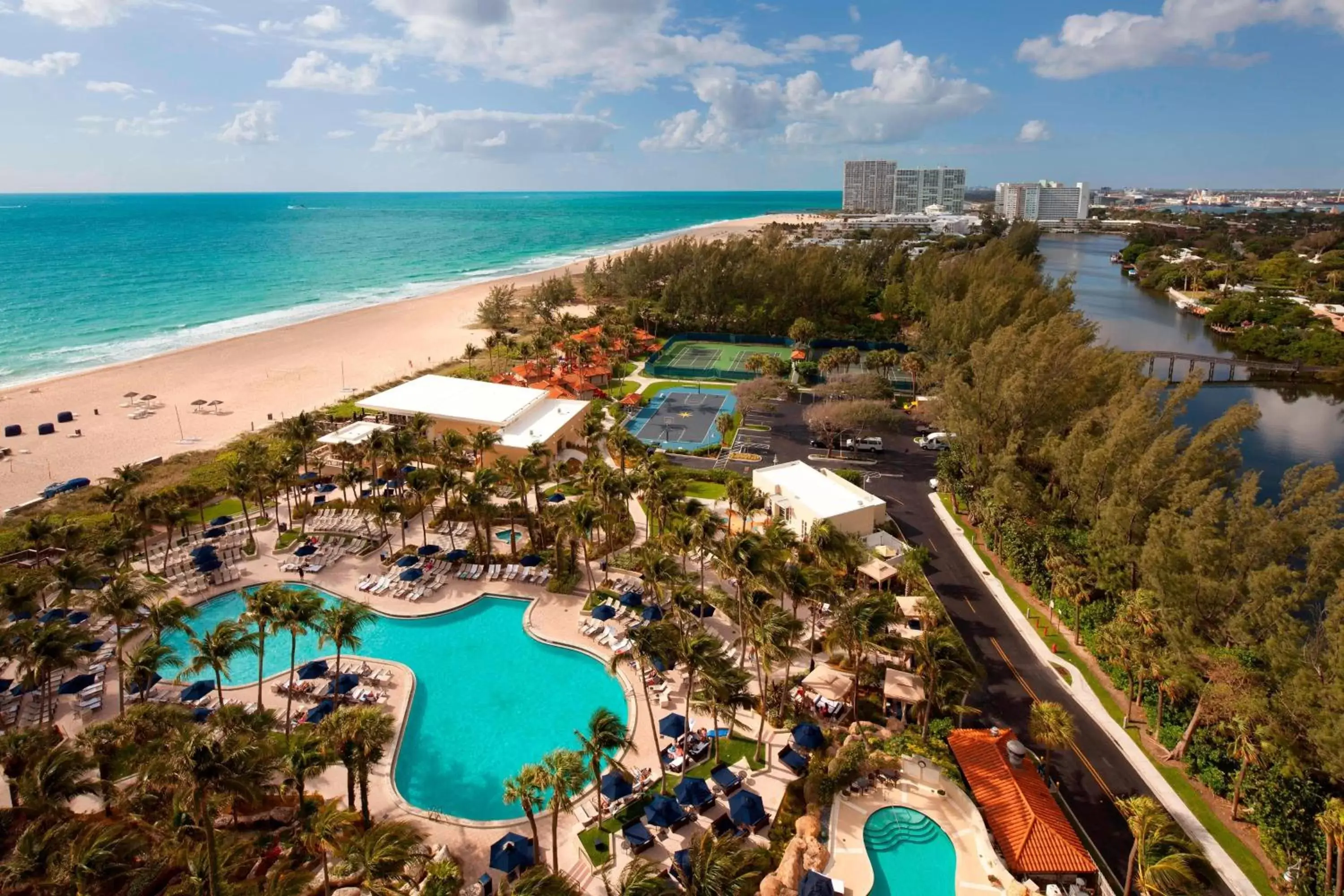 Area and facilities, Bird's-eye View in Fort Lauderdale Marriott Harbor Beach Resort & Spa
