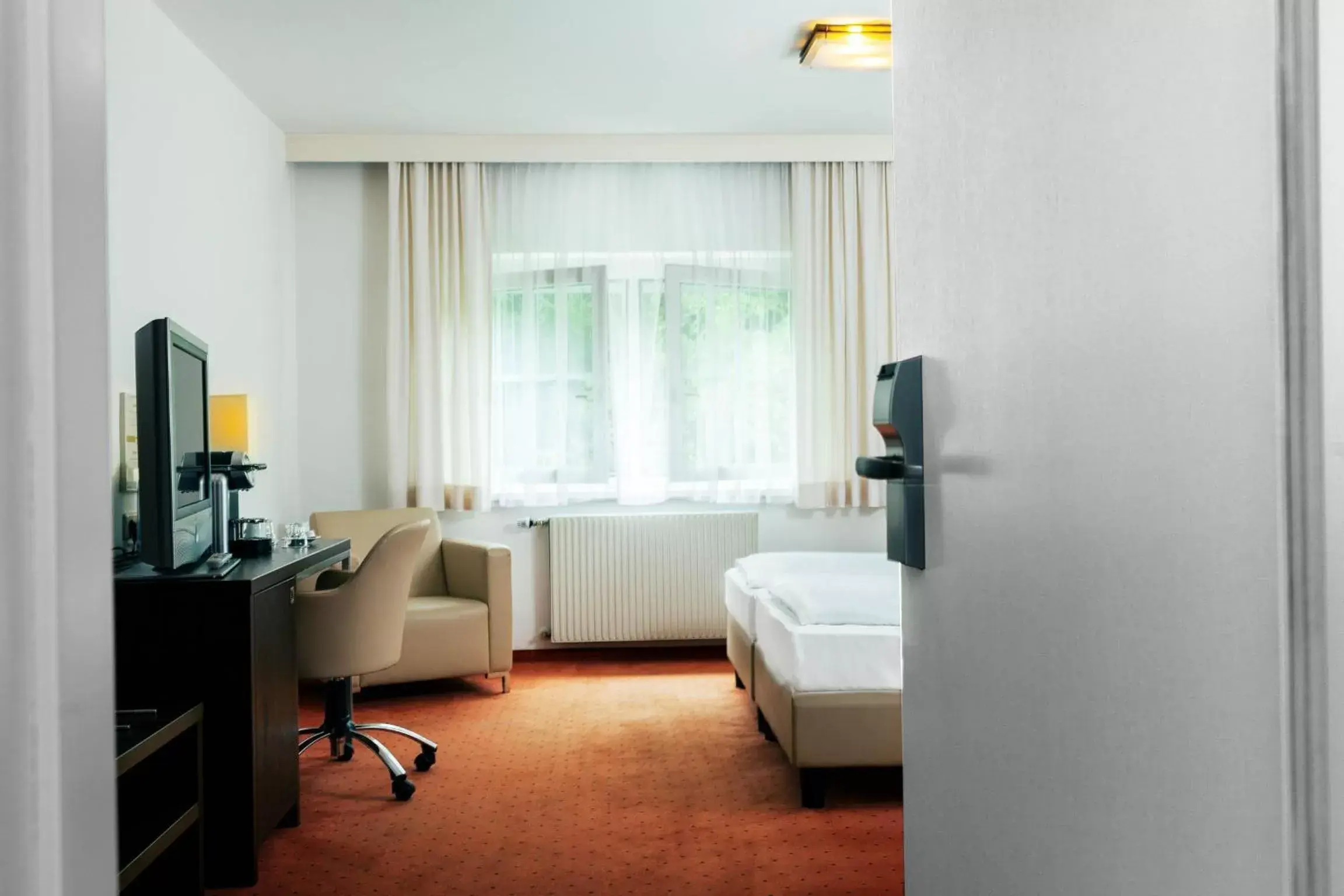 Photo of the whole room, TV/Entertainment Center in Hotel Plattenwirt