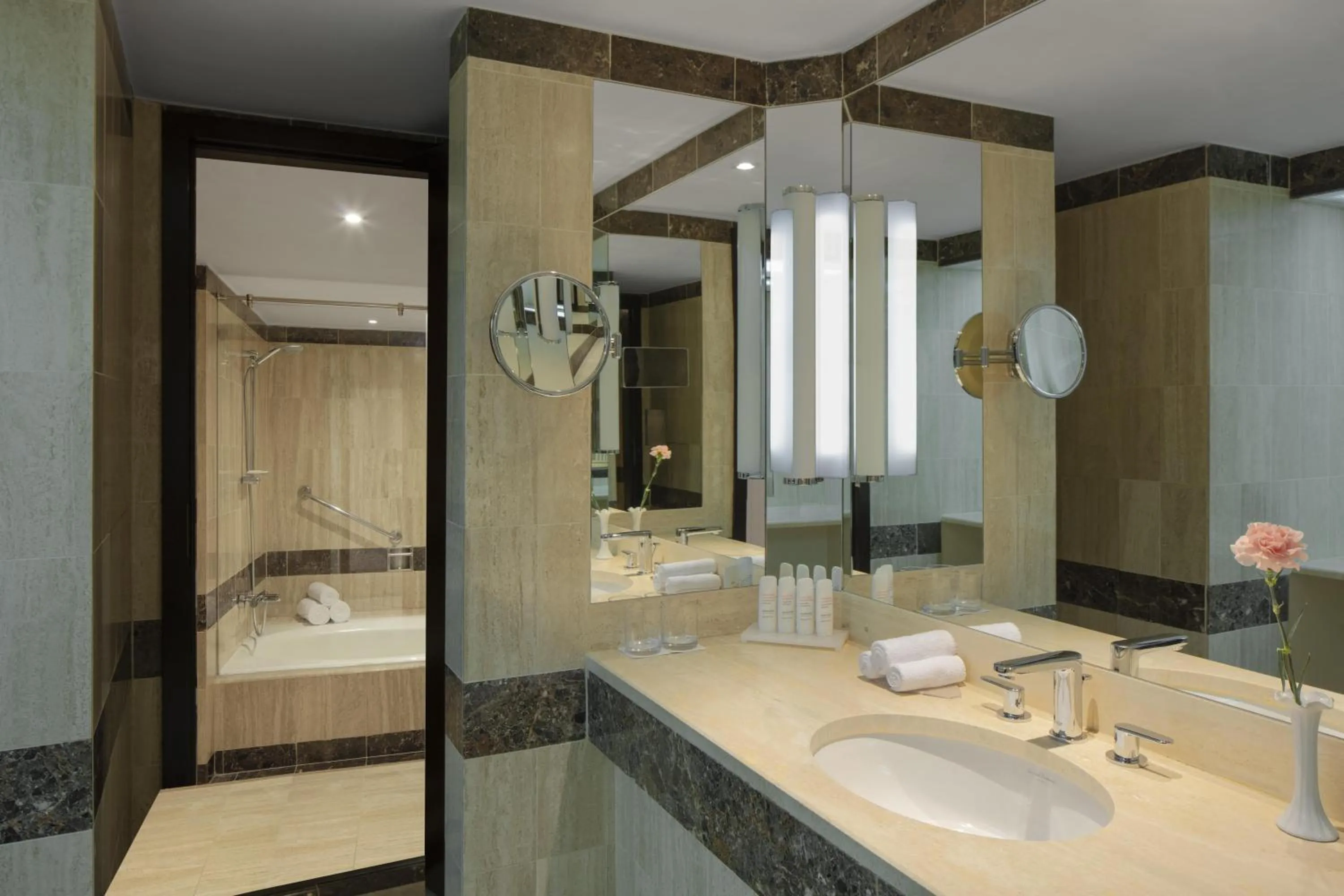 Bathroom in Radisson Blu Hotel, Dubai Deira Creek