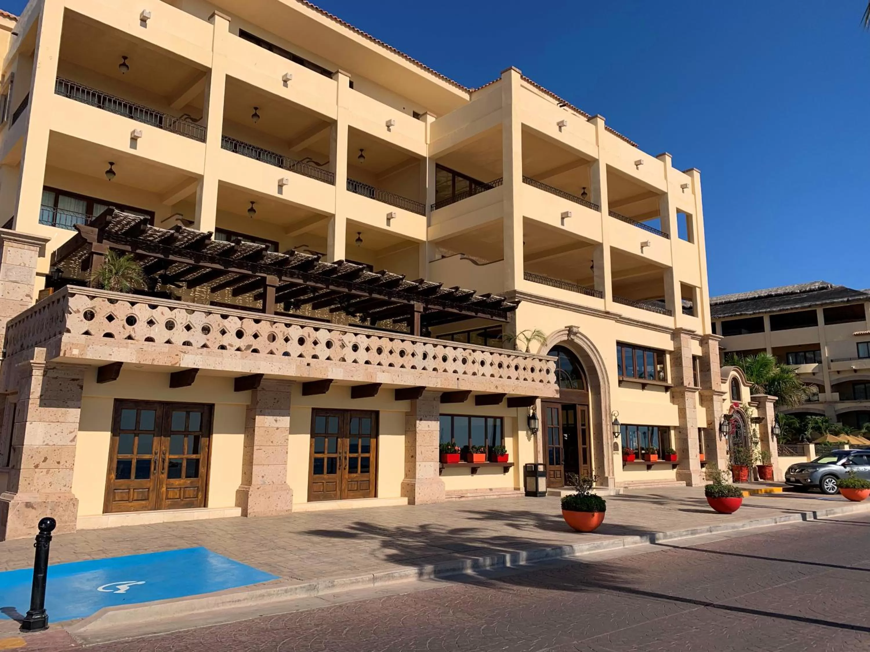 Facade/entrance in La Mision Loreto