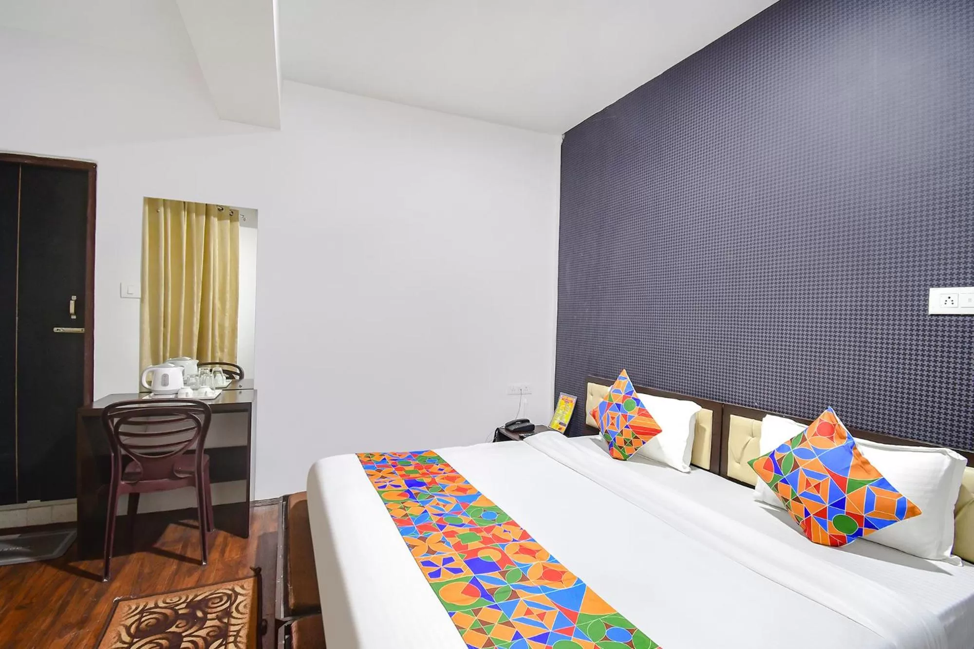 Coffee/tea facilities, Bed in FabHotel Snoopy