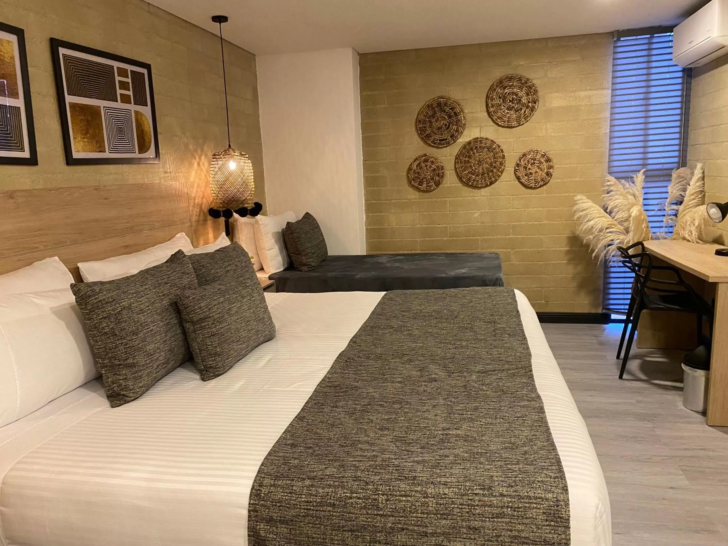 Bedroom, Bed in First Class Hotel