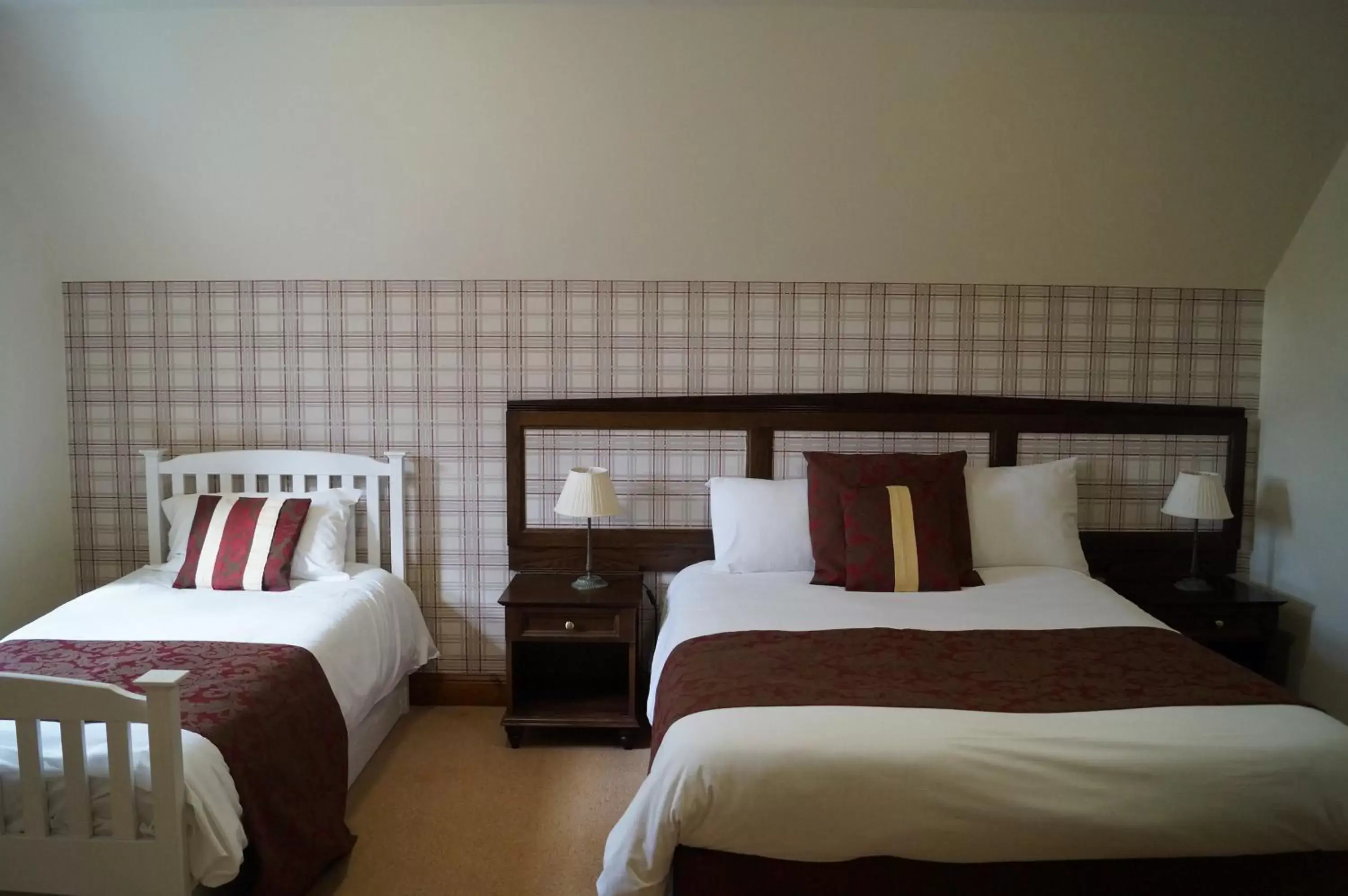 Family Room (2 Adults + 2 Children) in The Flying Bull Inn Family Room (2 Adults + 2 Children) in The Flying Bull Inn