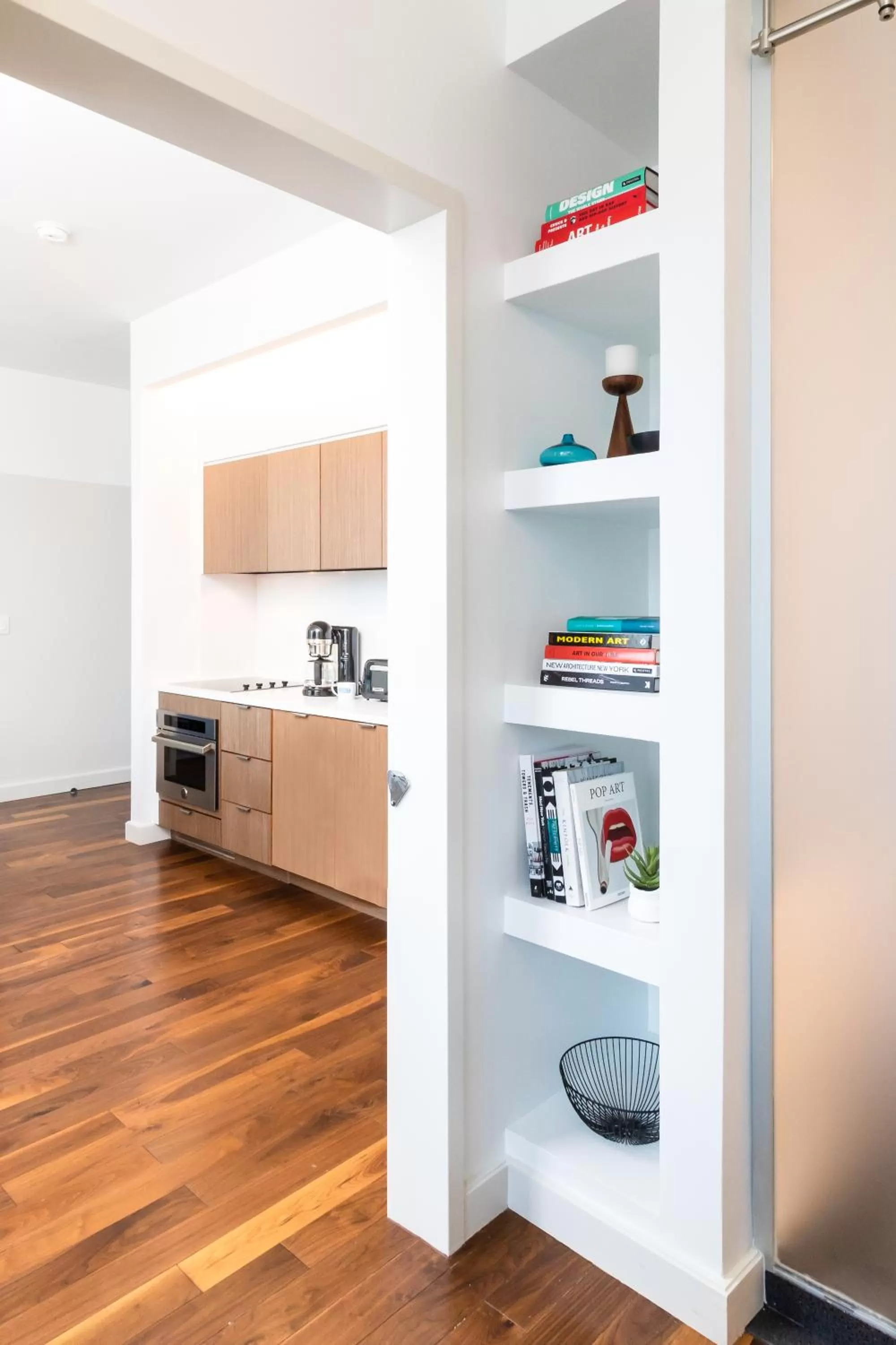 Kitchen or kitchenette, Kitchen/Kitchenette in Pod Pads Times Square