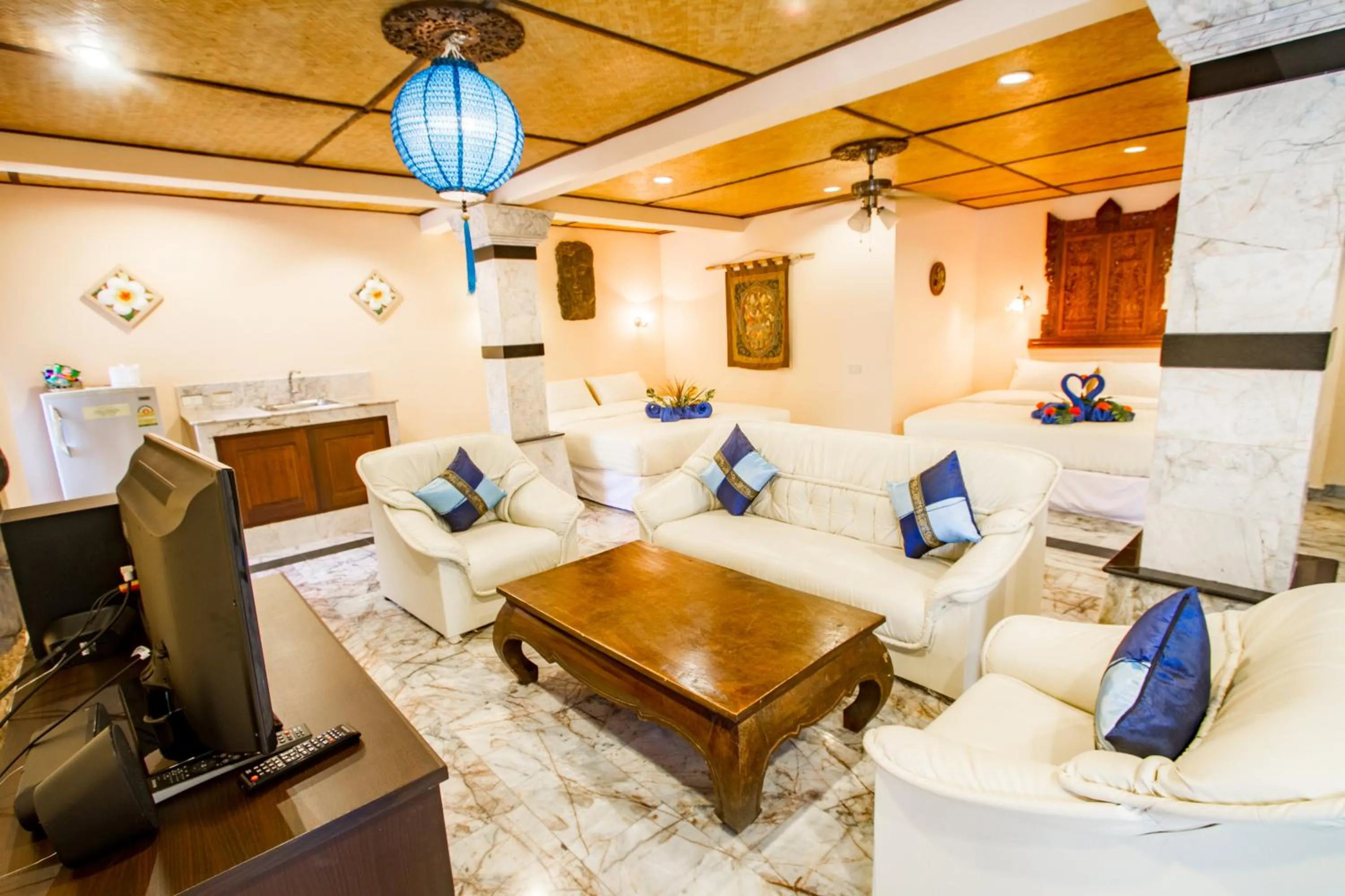 Seating area in Laguna Beach Club Resort