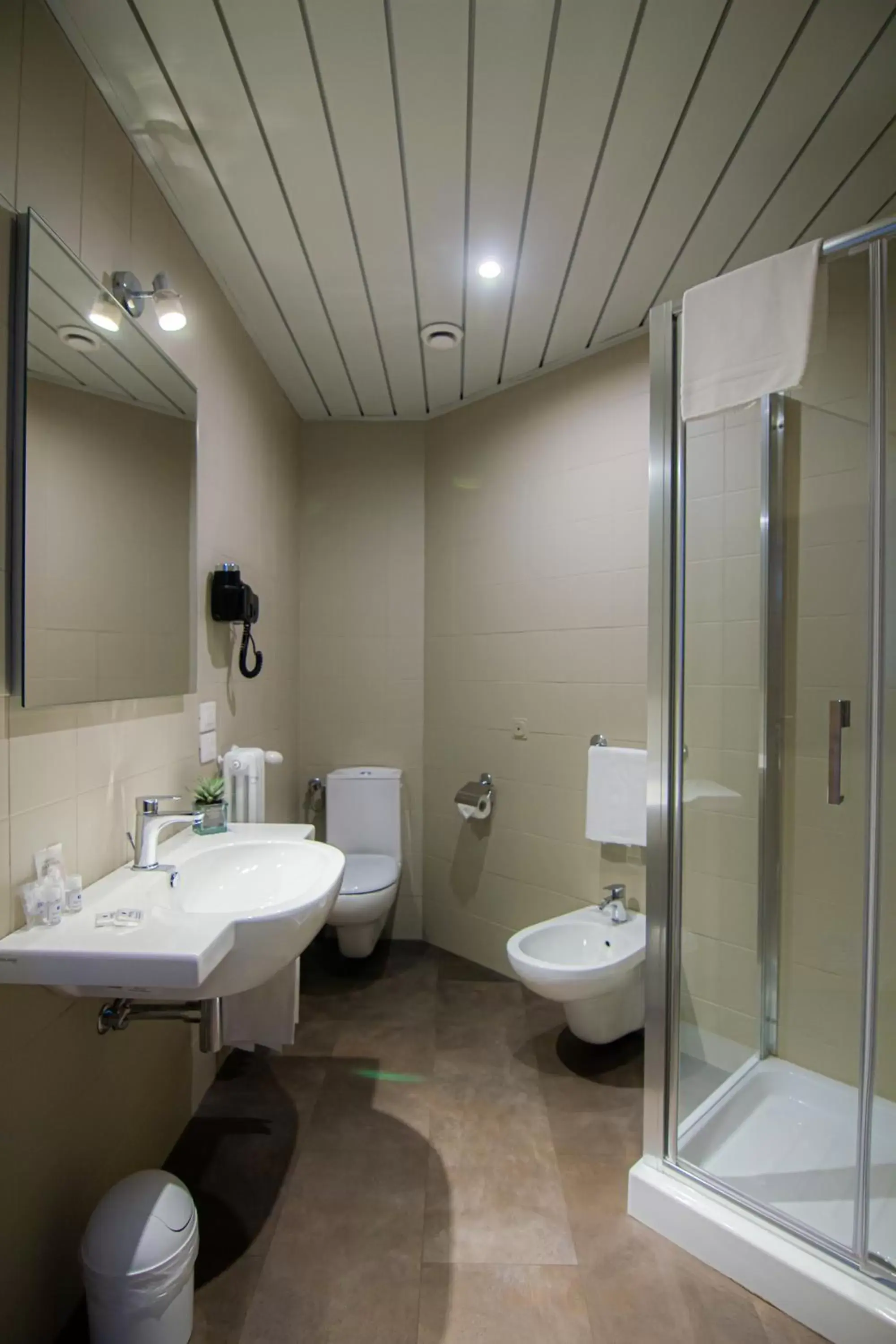 Shower, Bathroom in Tuscany Inn