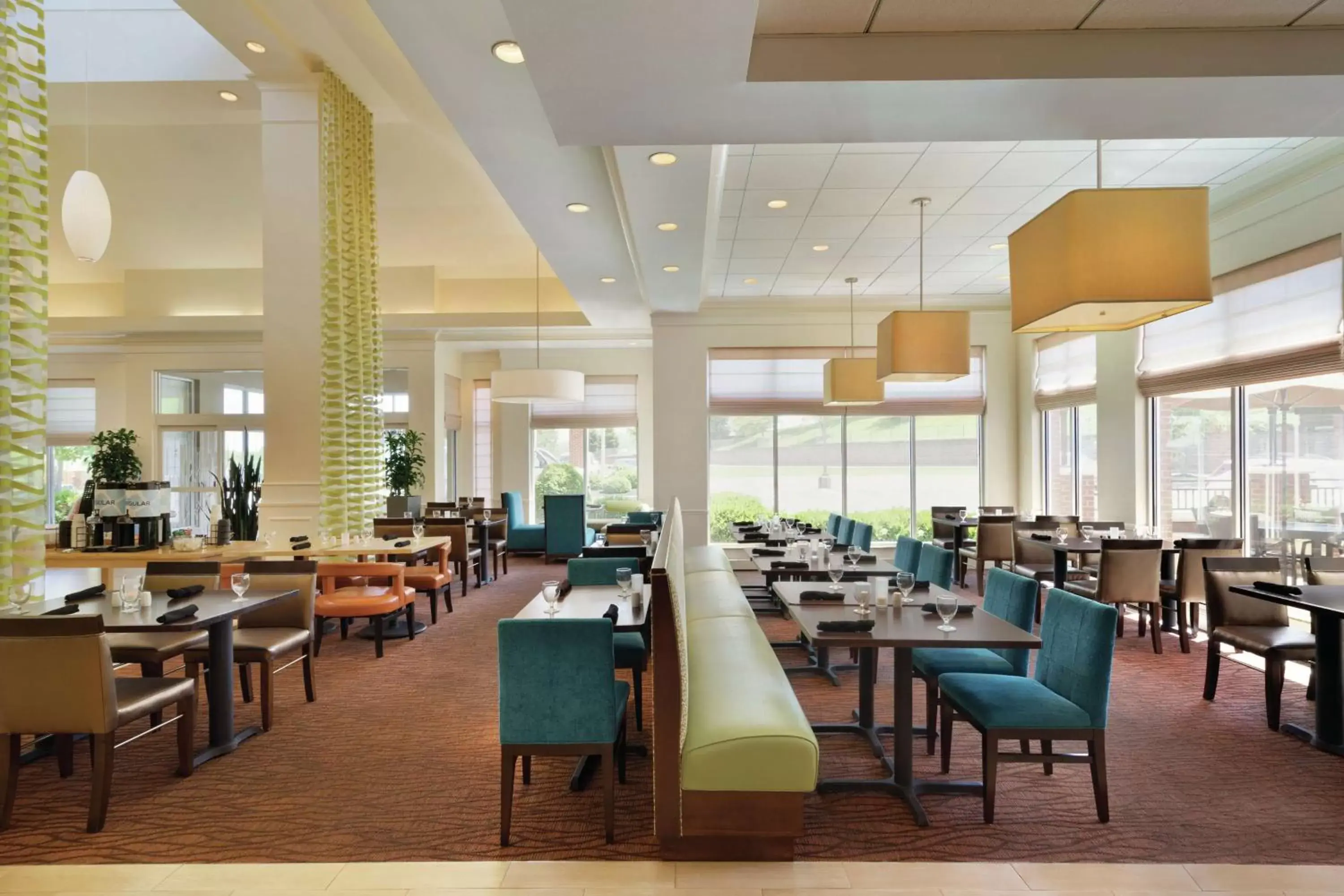 Restaurant/Places to Eat in Hilton Garden Inn Harrisburg East