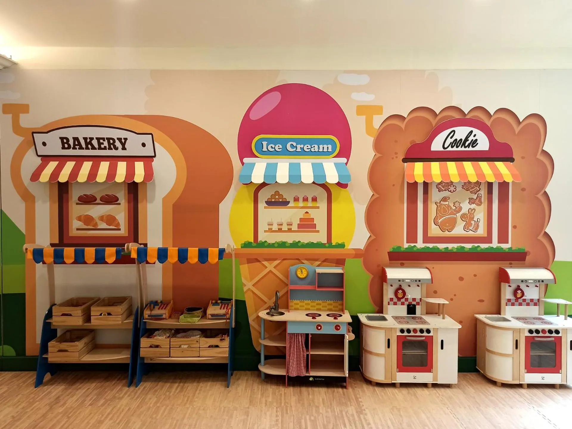 Children play ground in E-DA Skylark Hotel