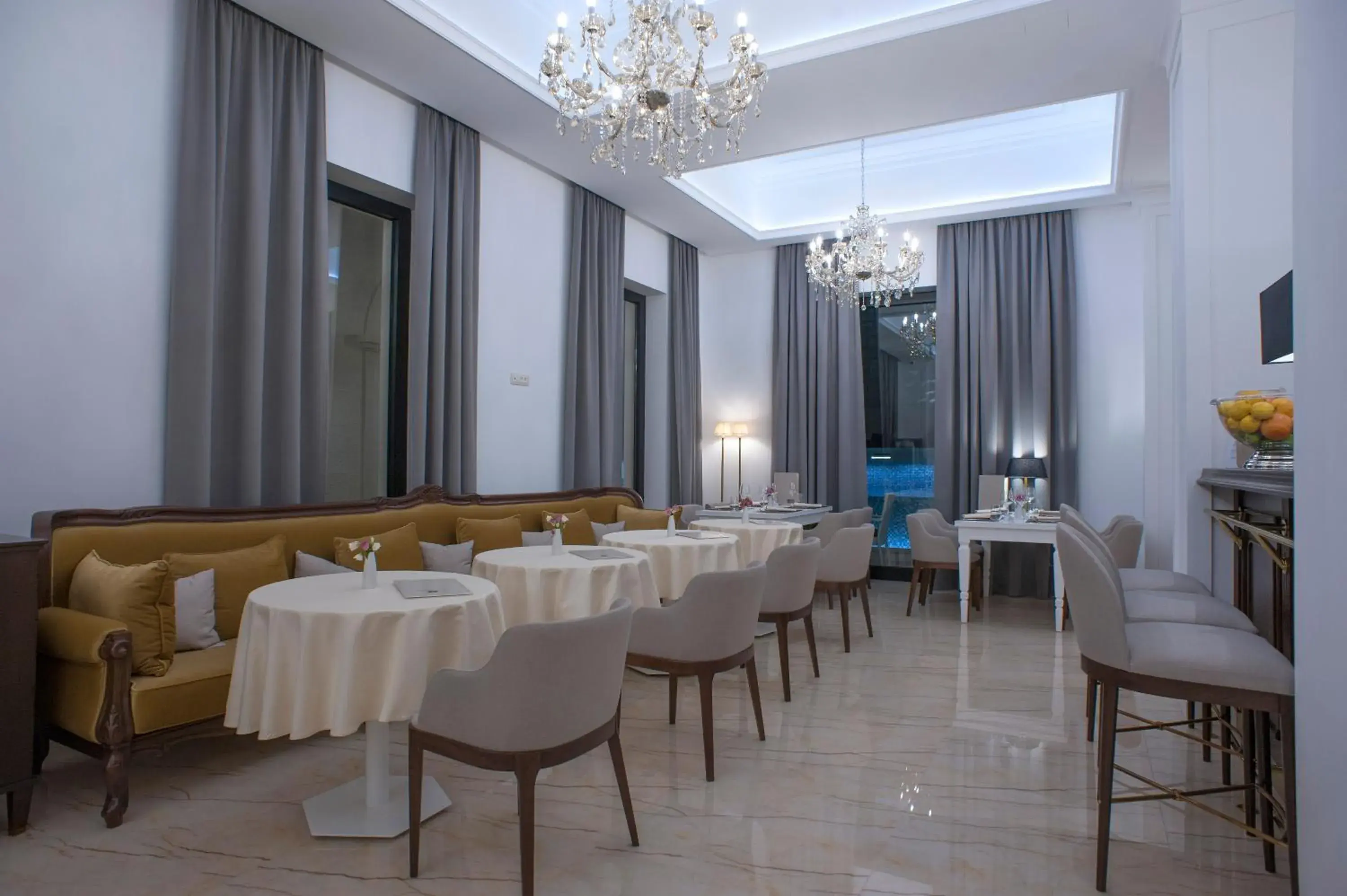 Restaurant/Places to Eat in Hotel Moskva