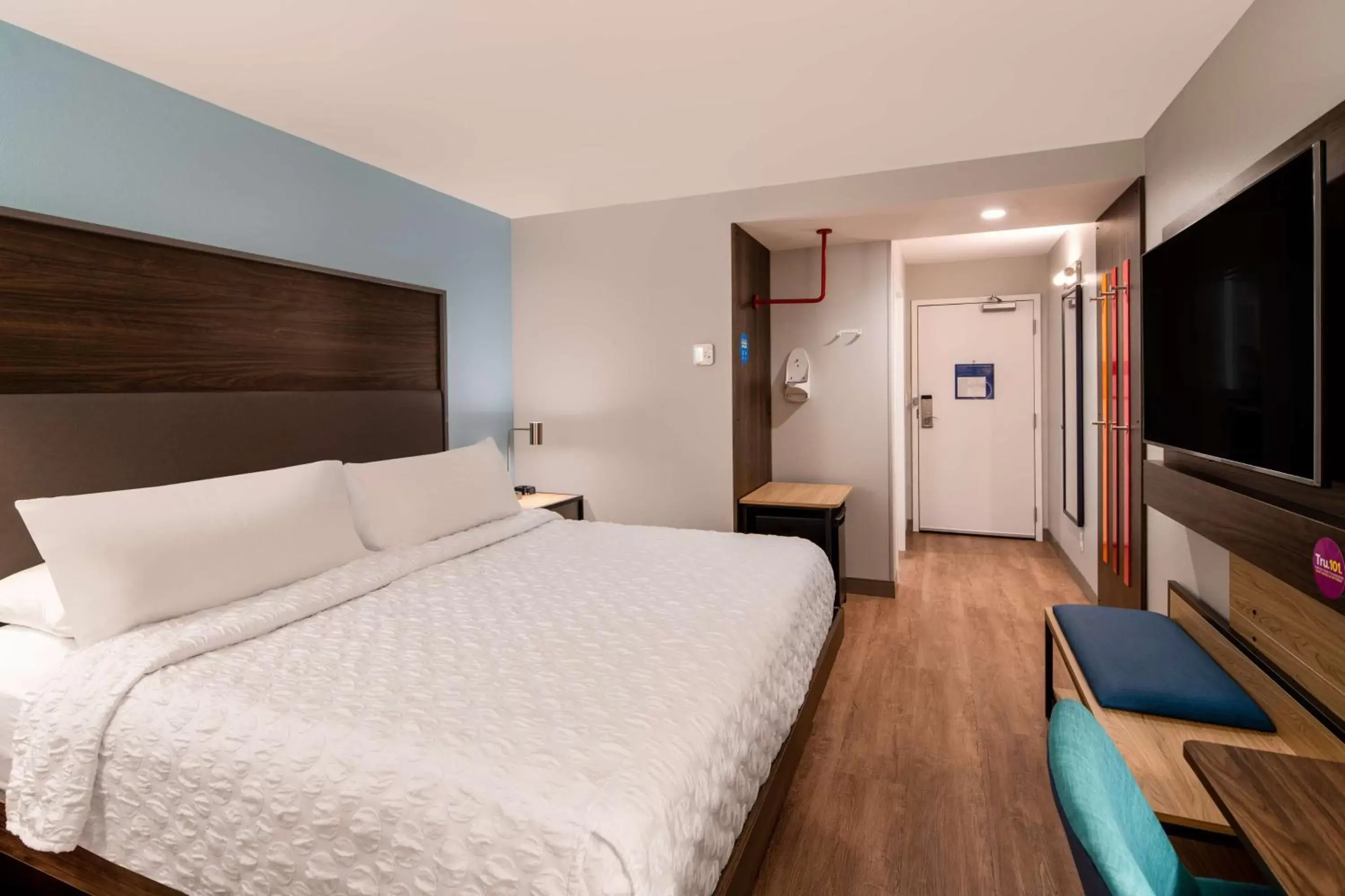 Bedroom, Bed in Tru By Hilton Rock Hill, SC