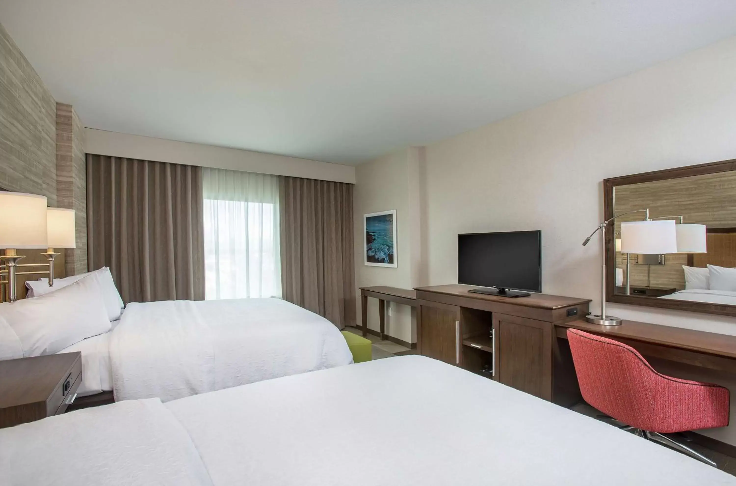 Bedroom, TV/Entertainment Center in Hampton Inn & Suites Oahu/Kapolei, HI - FREE Breakfast