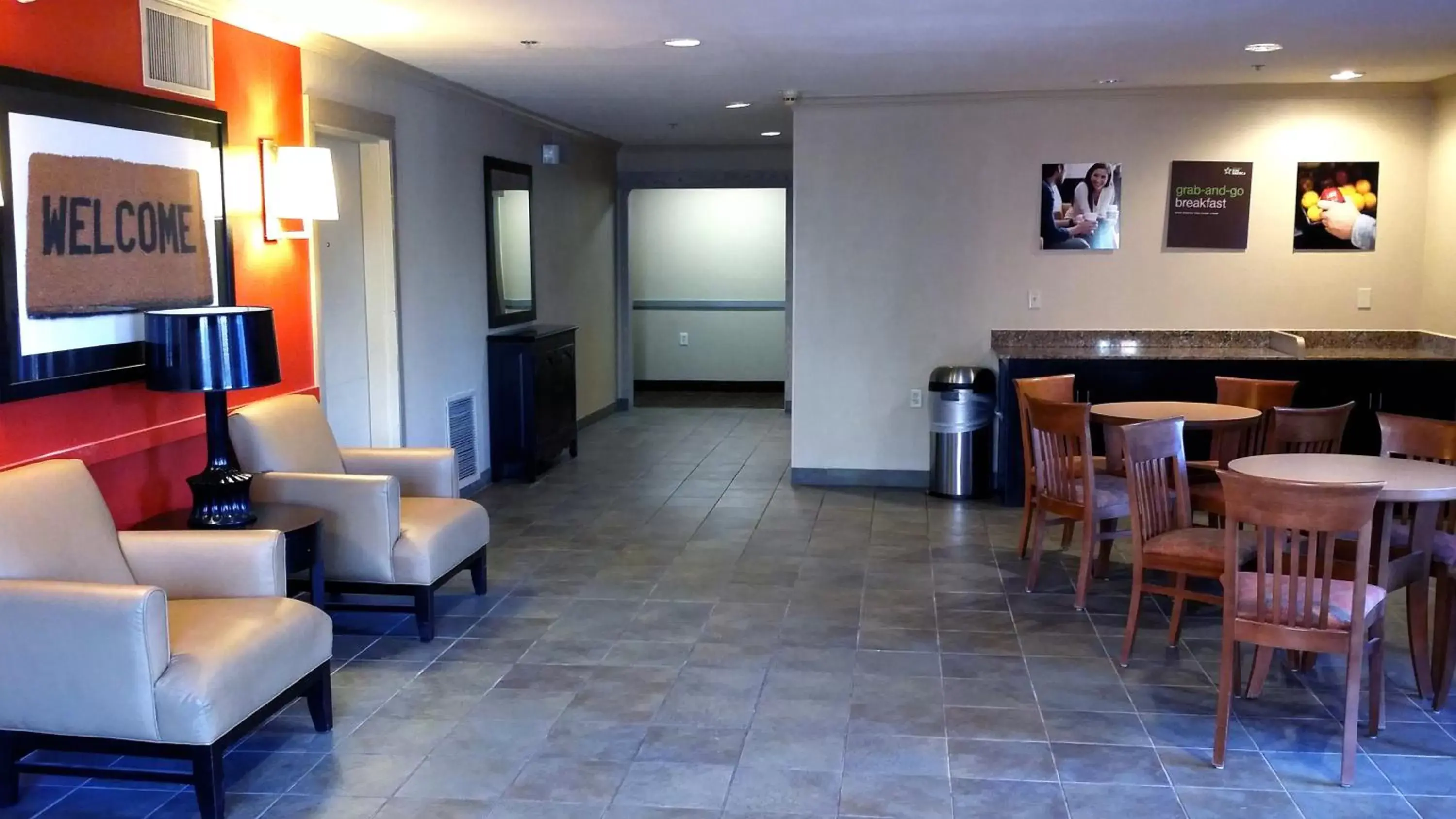 Lounge or bar in Extended Stay America Suites - Oklahoma City - NW Expressway
