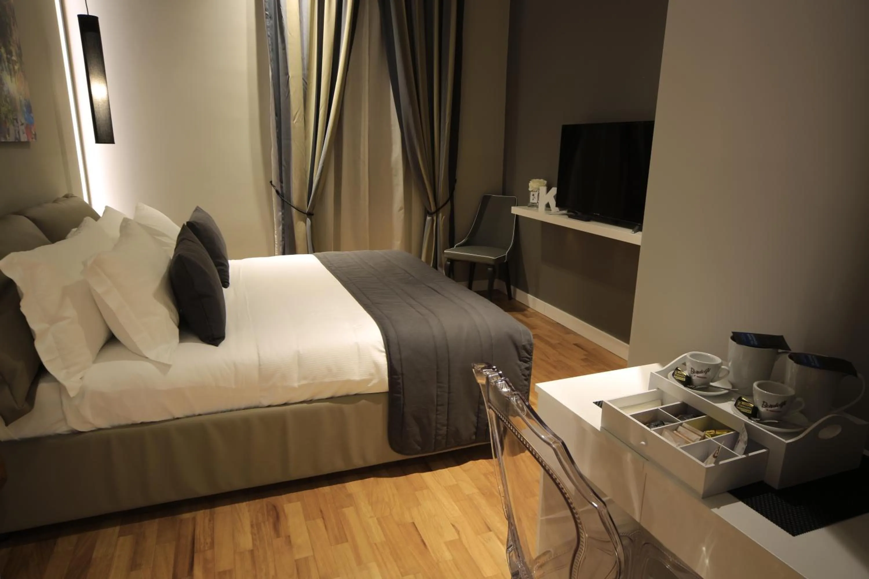 Other, Bed in K Rooms