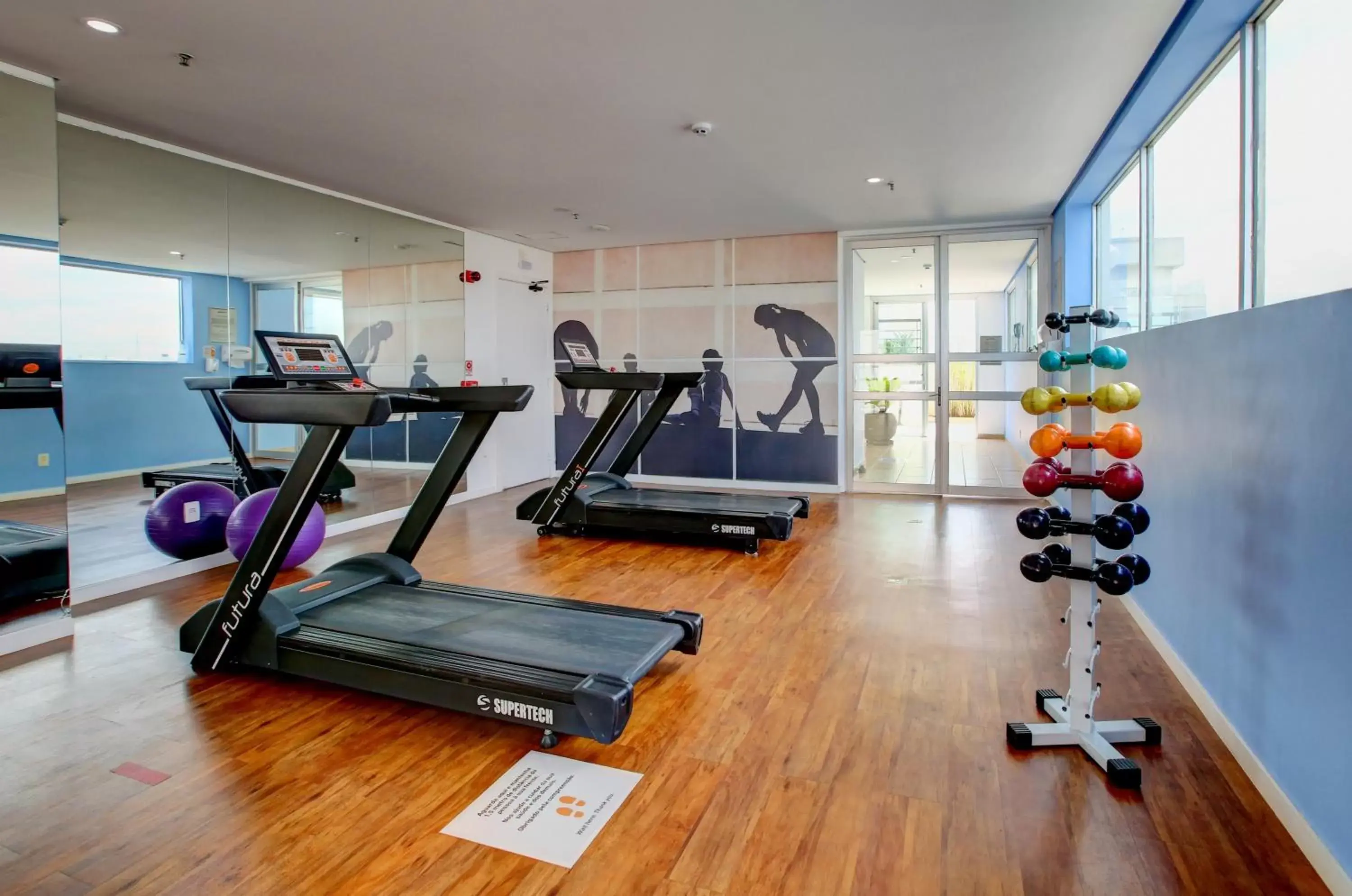 Fitness centre/facilities, Fitness Center/Facilities in Quality Suítes Oscar Freire