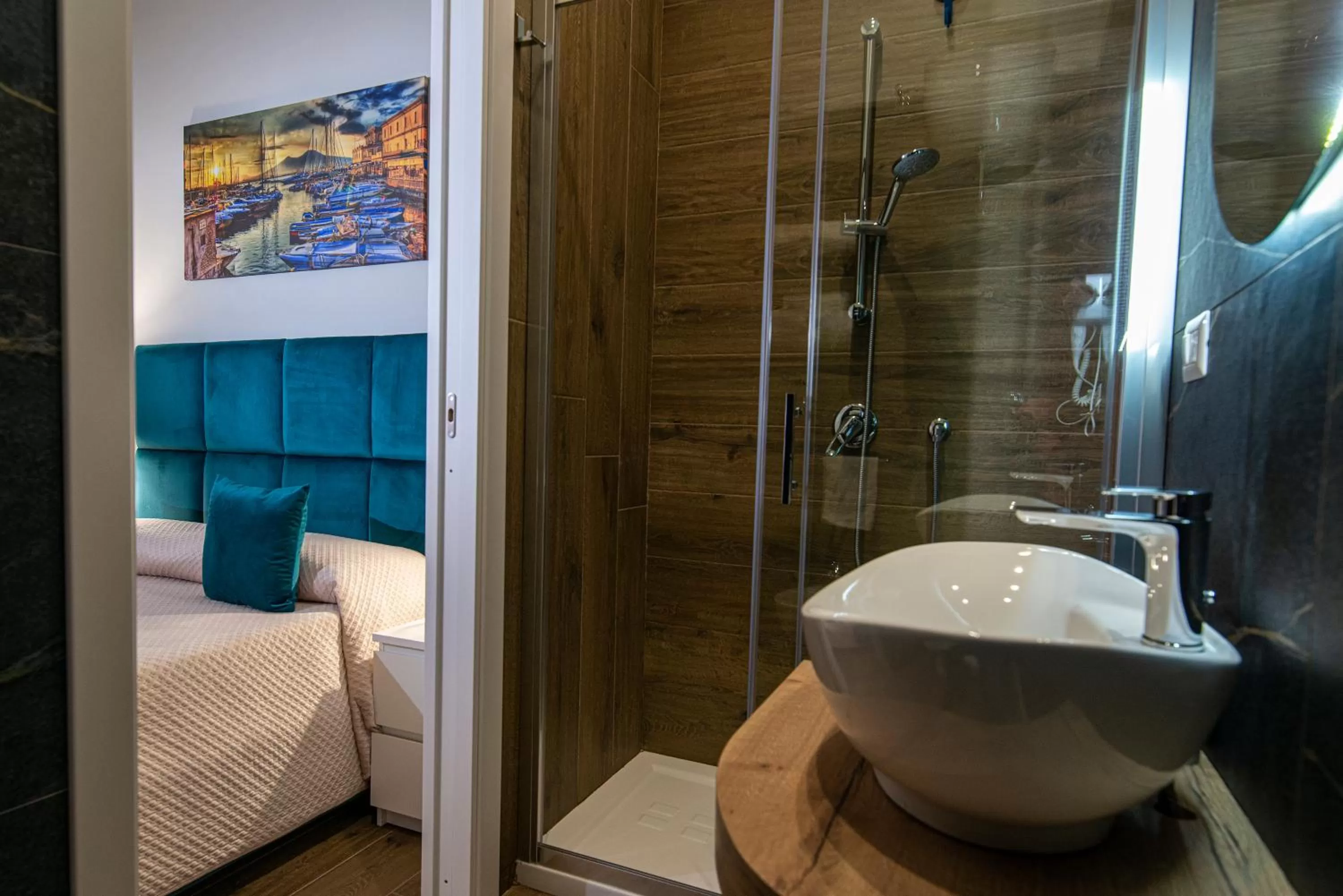 Shower, Bathroom in VIVI A NAPOLI