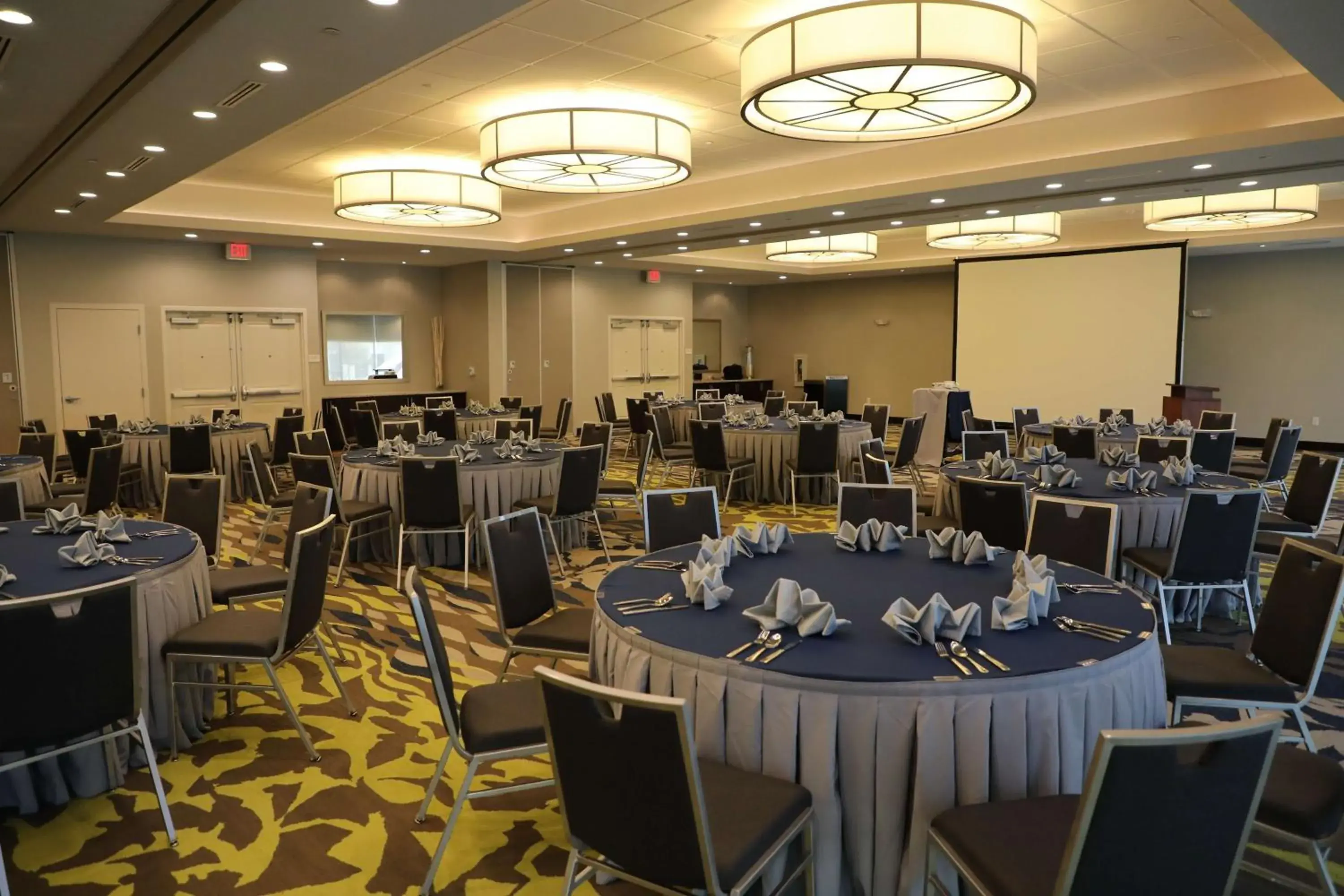 Meeting/conference room, Restaurant/Places to Eat in Hilton Garden Inn Austin Airport