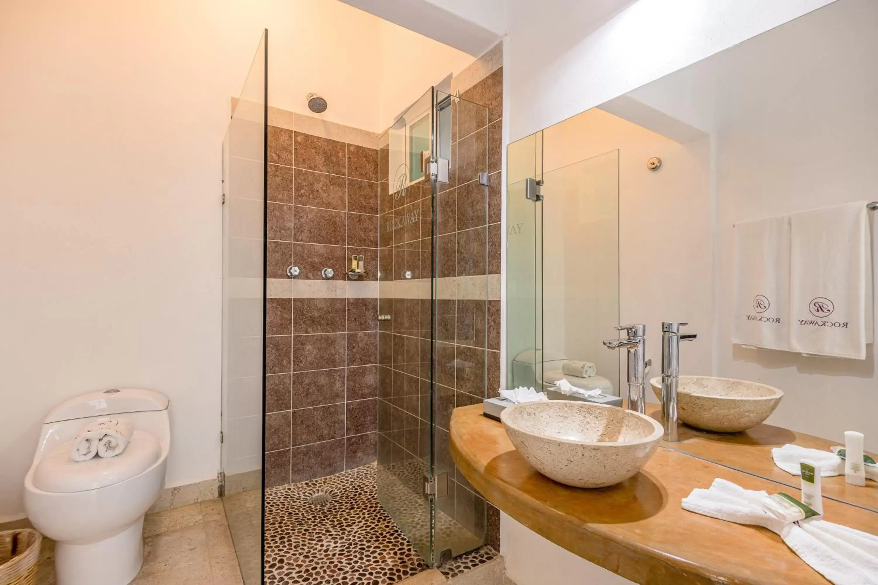 Bathroom in Hotel Rockaway