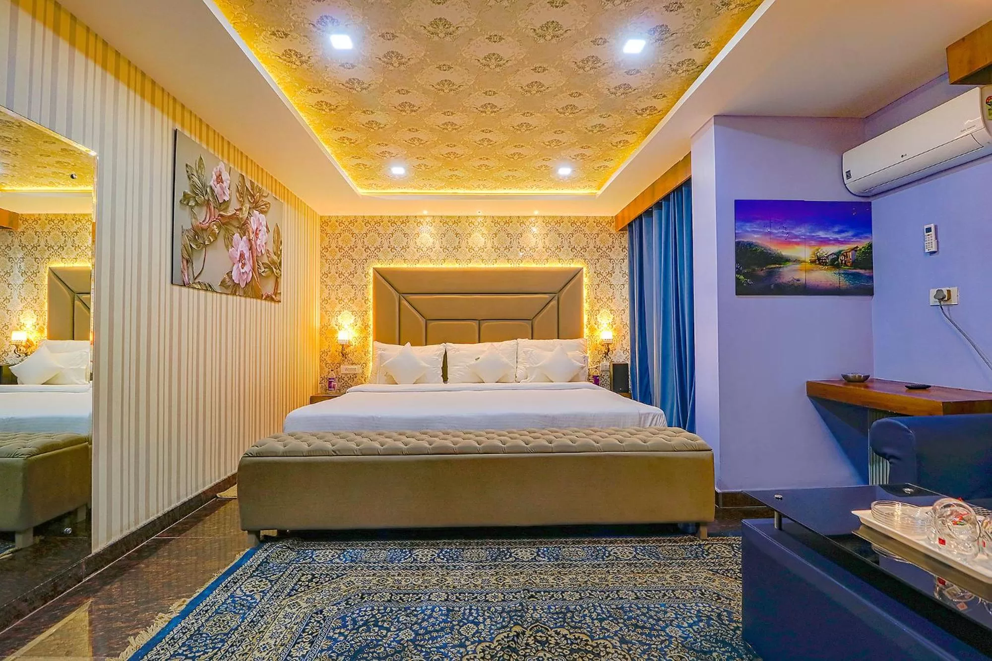 Photo of the whole room, Bed in FabHotel Prime Z Grand