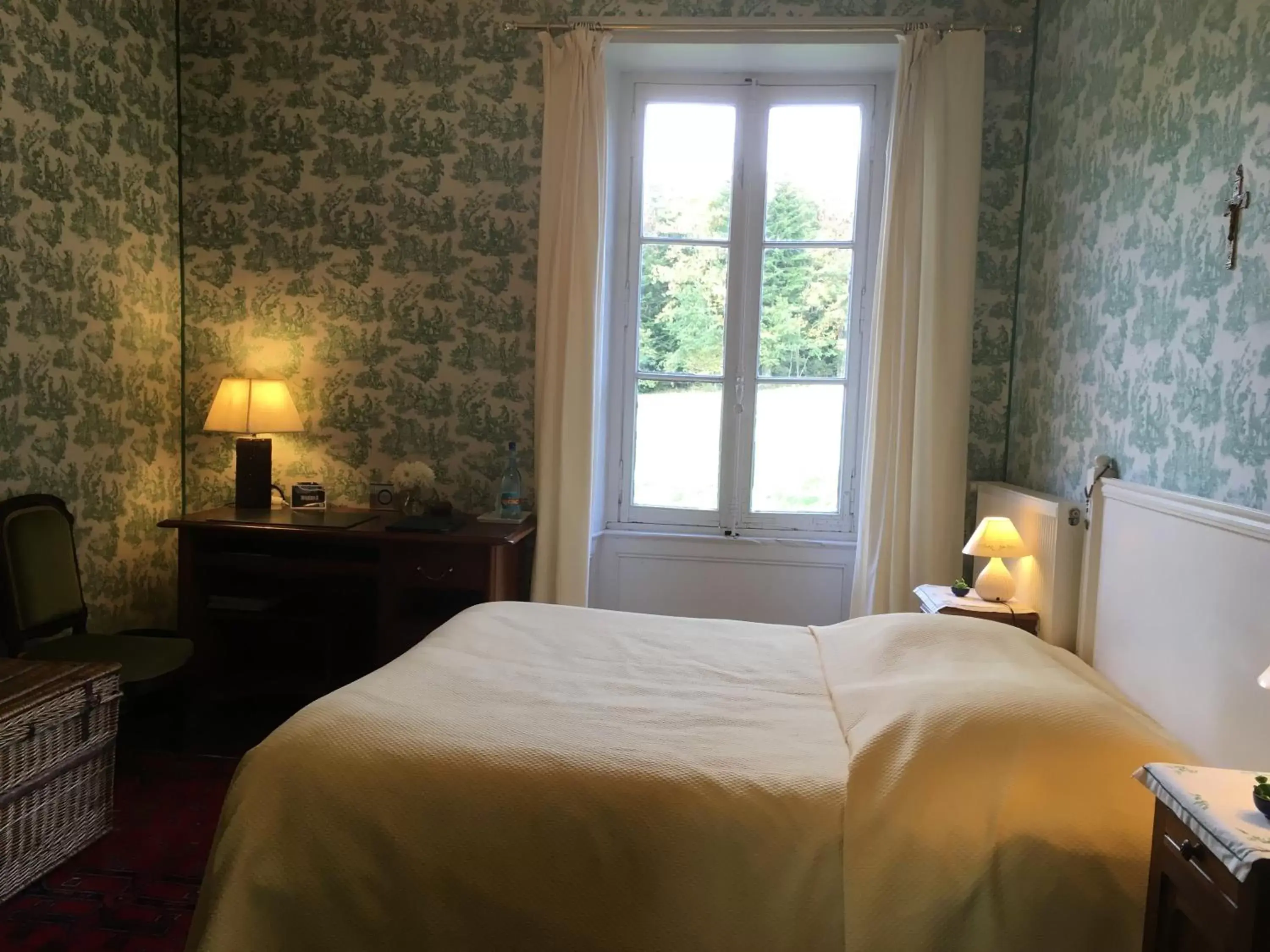 Photo of the whole room, Bed in Château de La Ville-Huë