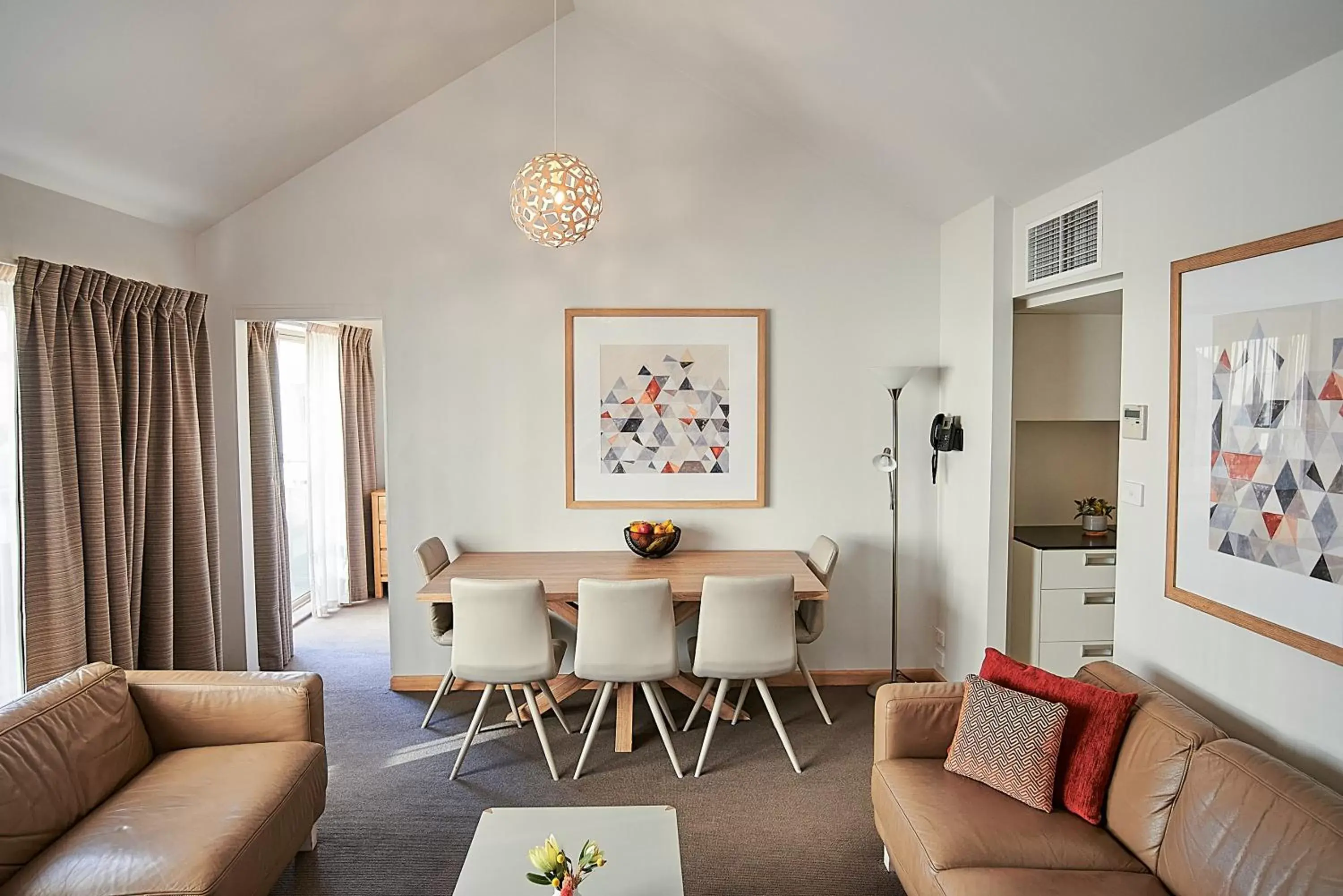 Living room in Salamanca Inn Living room in Salamanca Inn