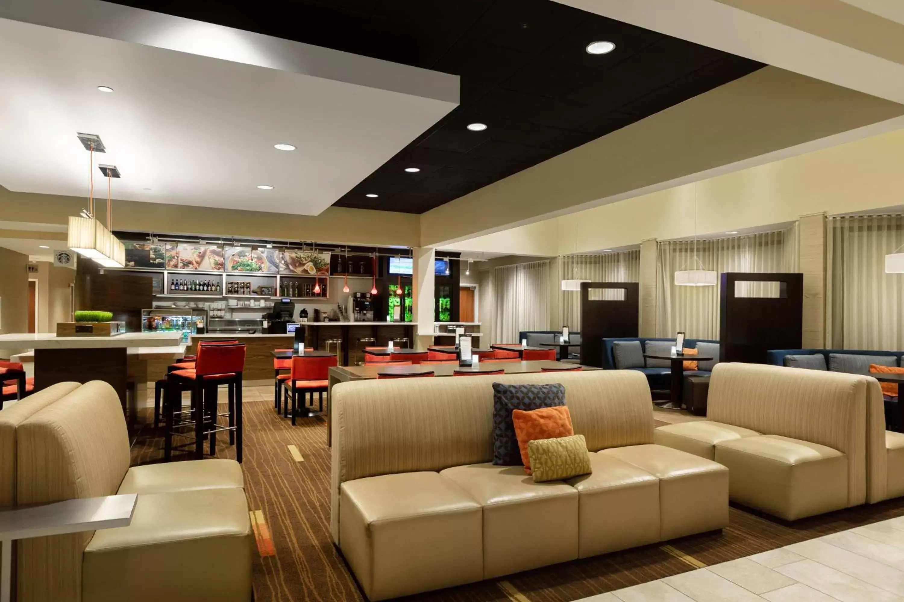 Lobby or reception in Courtyard by Marriott Dallas-Fort Worth/Bedford