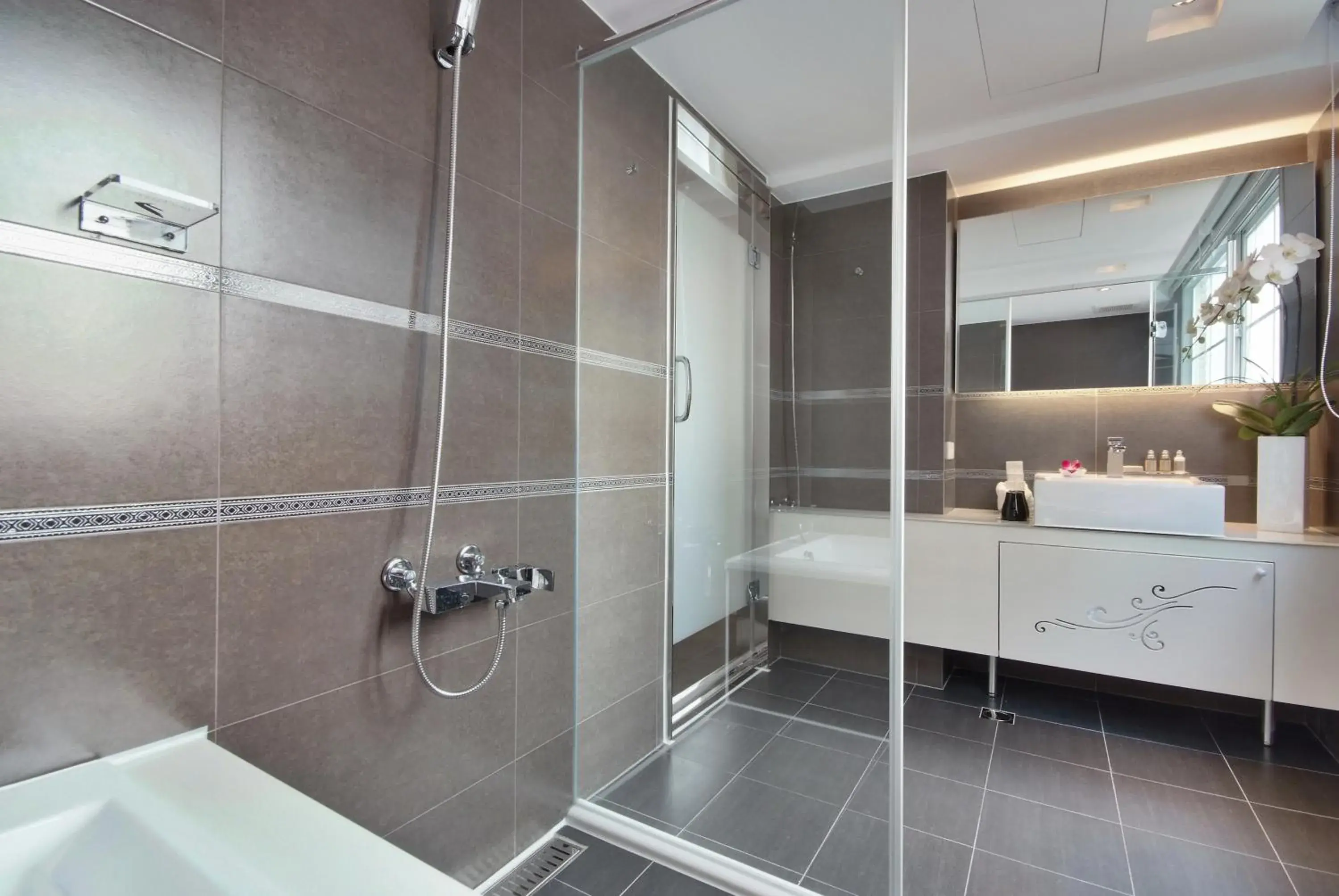 Bathroom in Forward Hotel Nangang