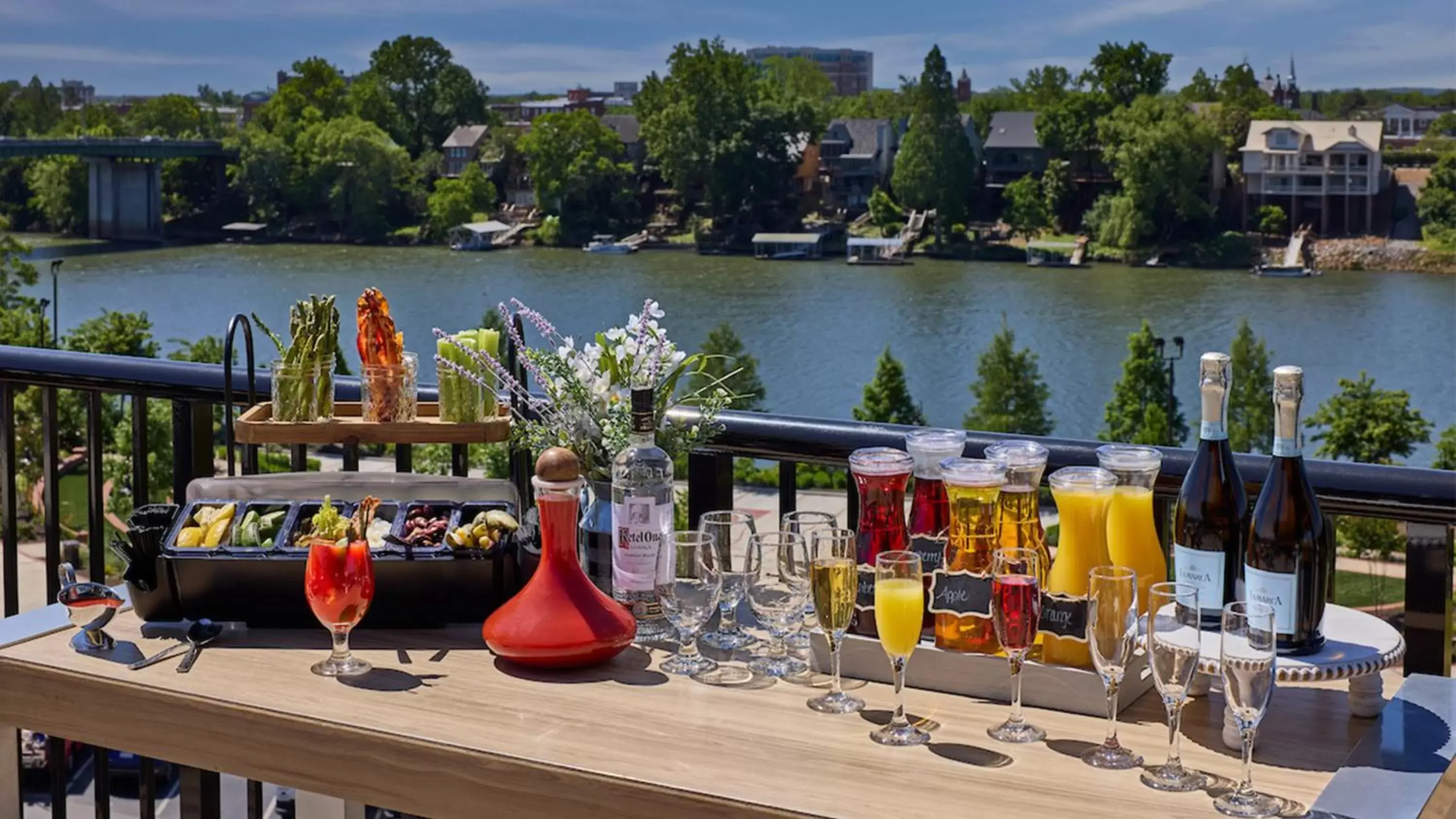 Restaurant/places to eat in Crowne Plaza North Augusta, by IHG Restaurant/places to eat in Crowne Plaza North Augusta, by IHG